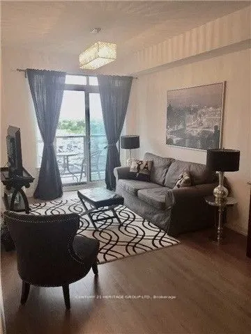 7161 Yonge Street, #718