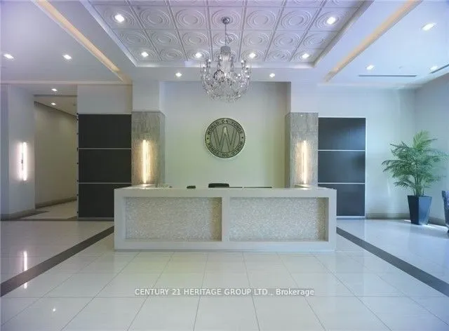 7161 Yonge Street, #718