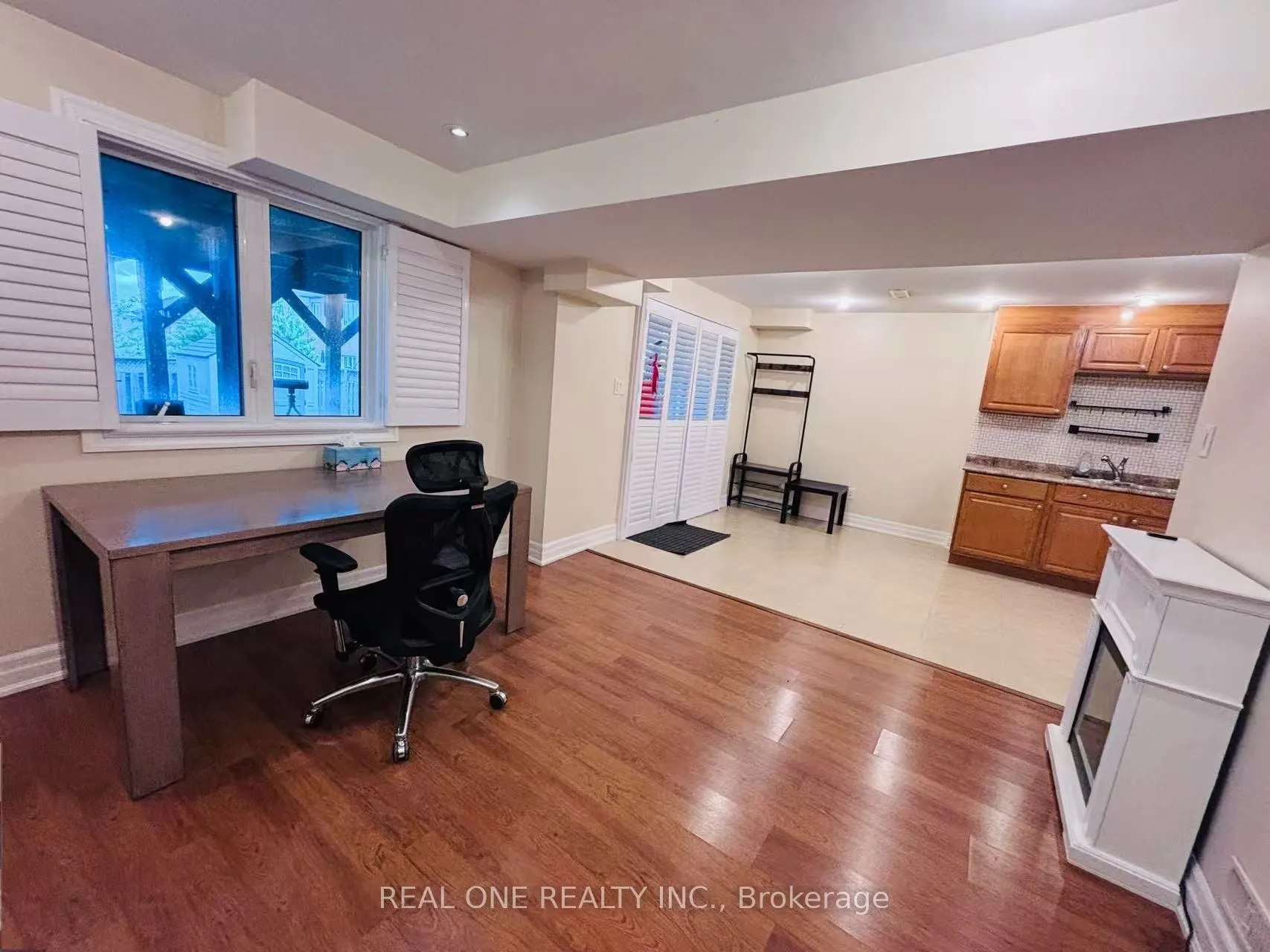 11 Cherry Bush Road, #Basement
