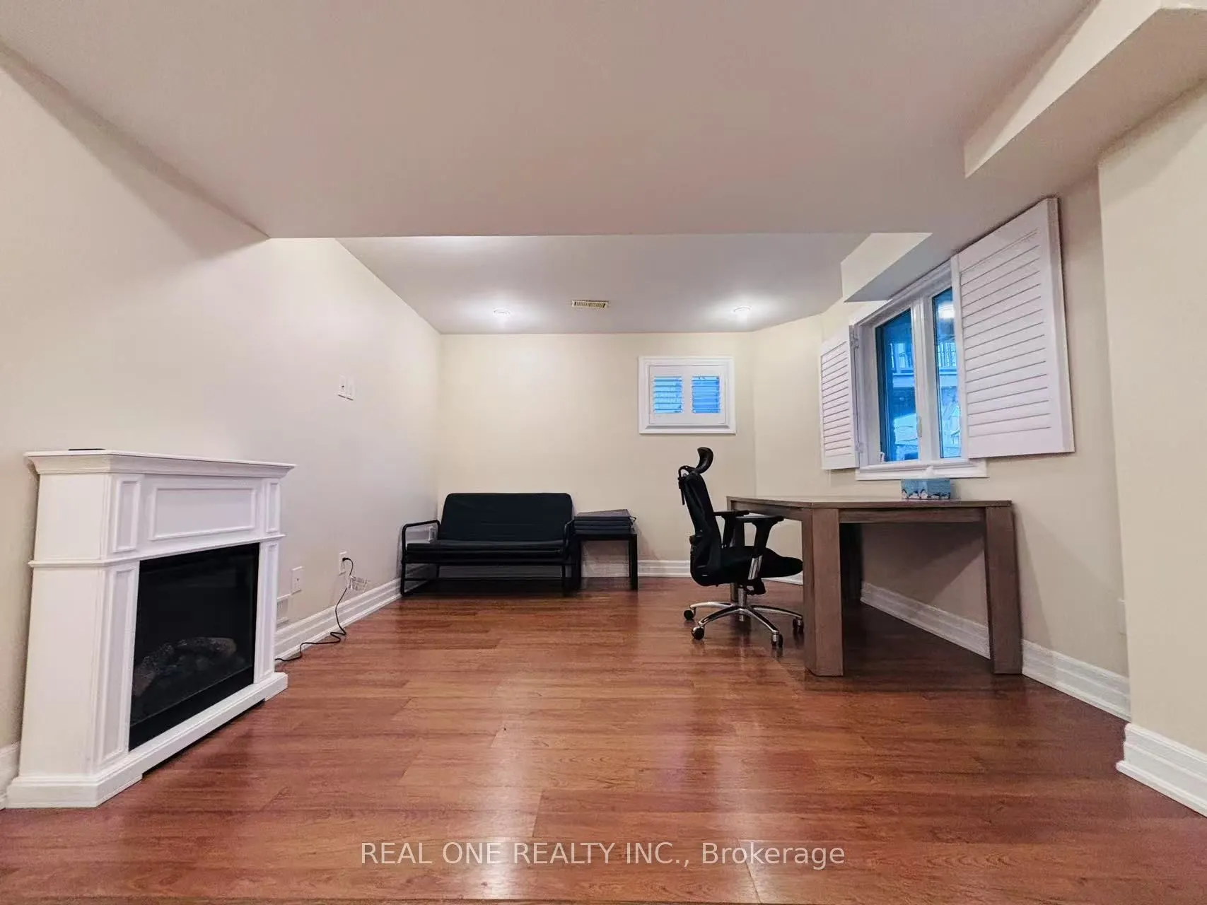 11 Cherry Bush Road, #Basement