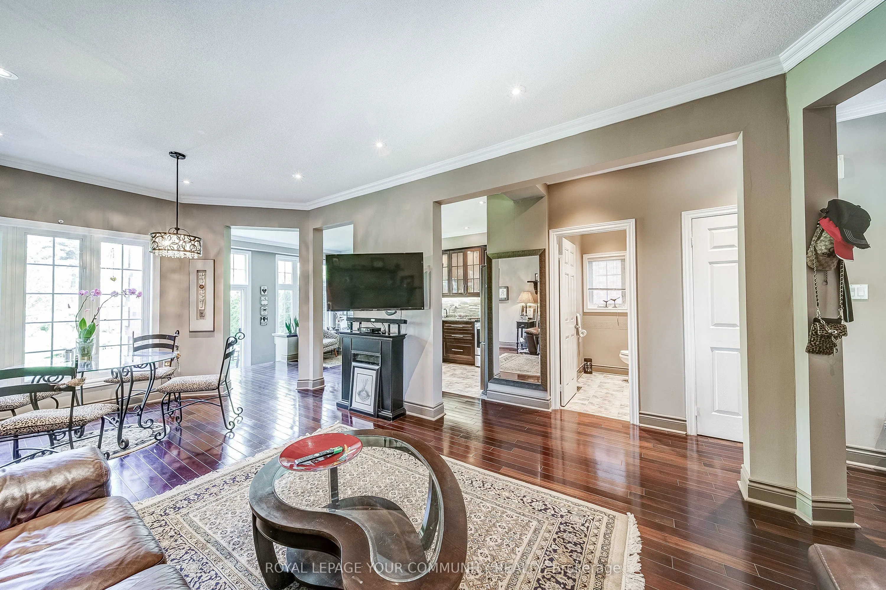 86 Downey Circle
