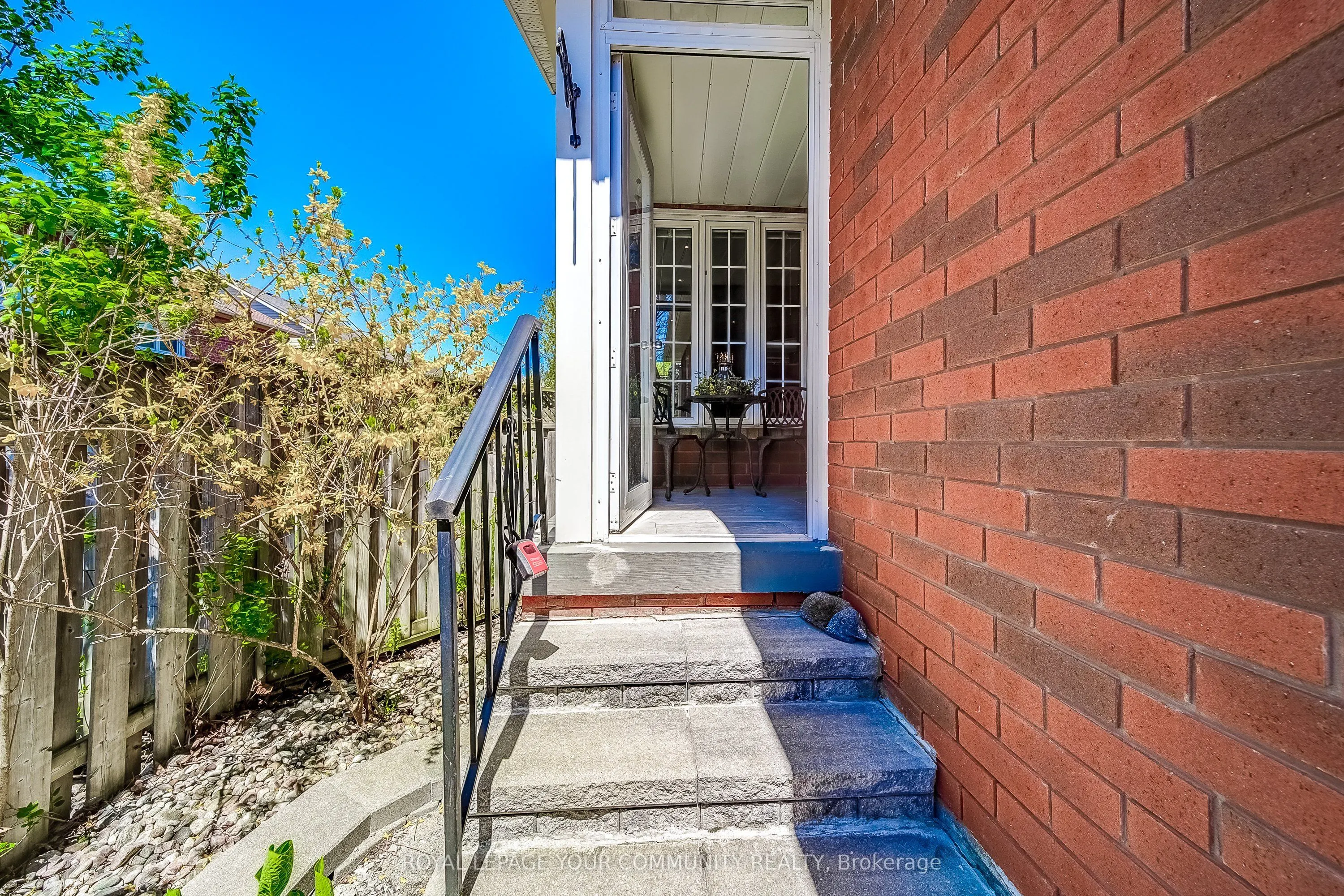 86 Downey Circle