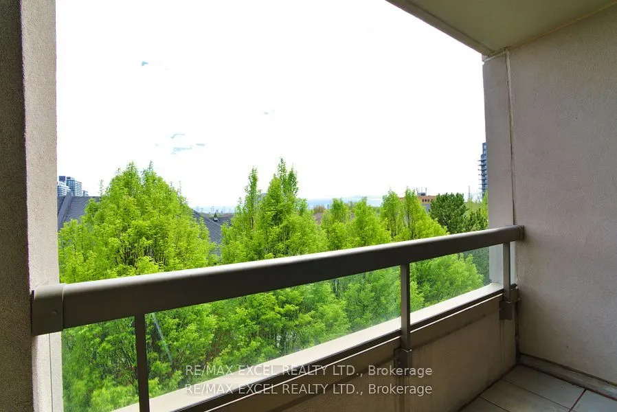 19 Northern Heights Drive, #410