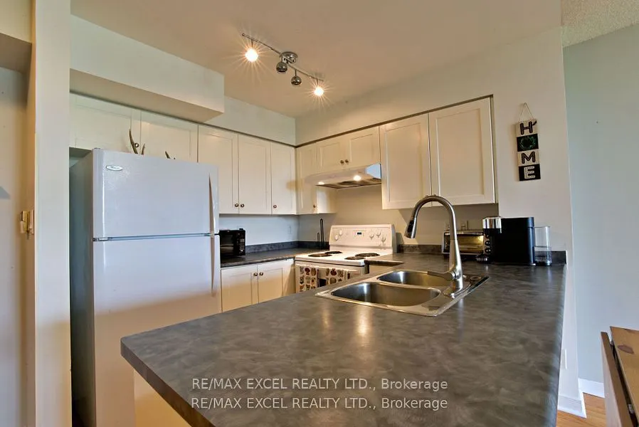 19 Northern Heights Drive, #410
