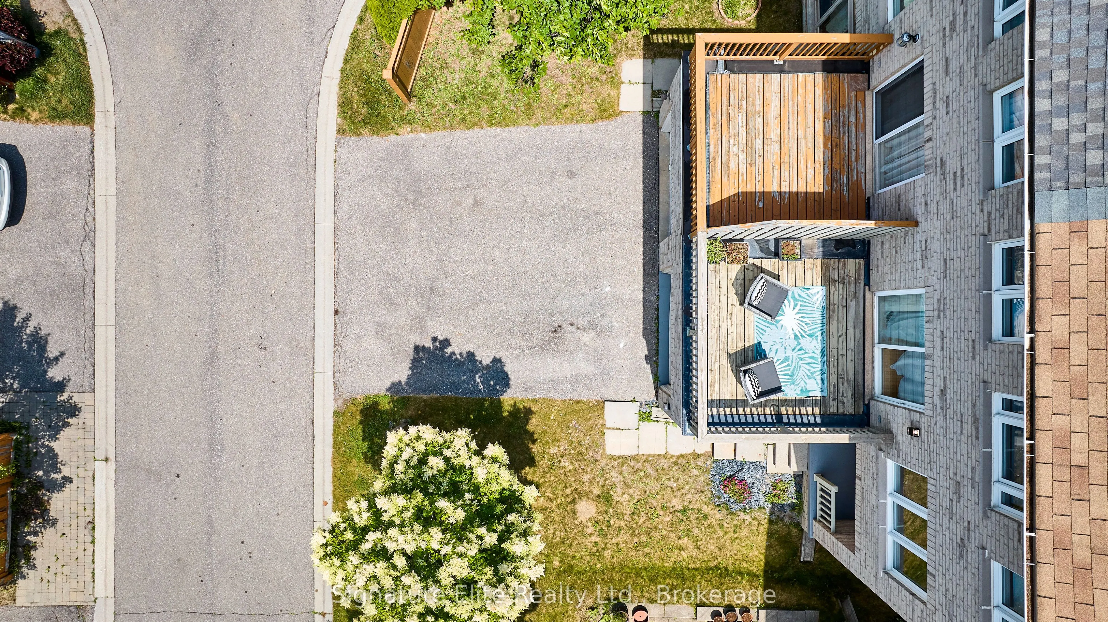 8 Rock Garden Street
