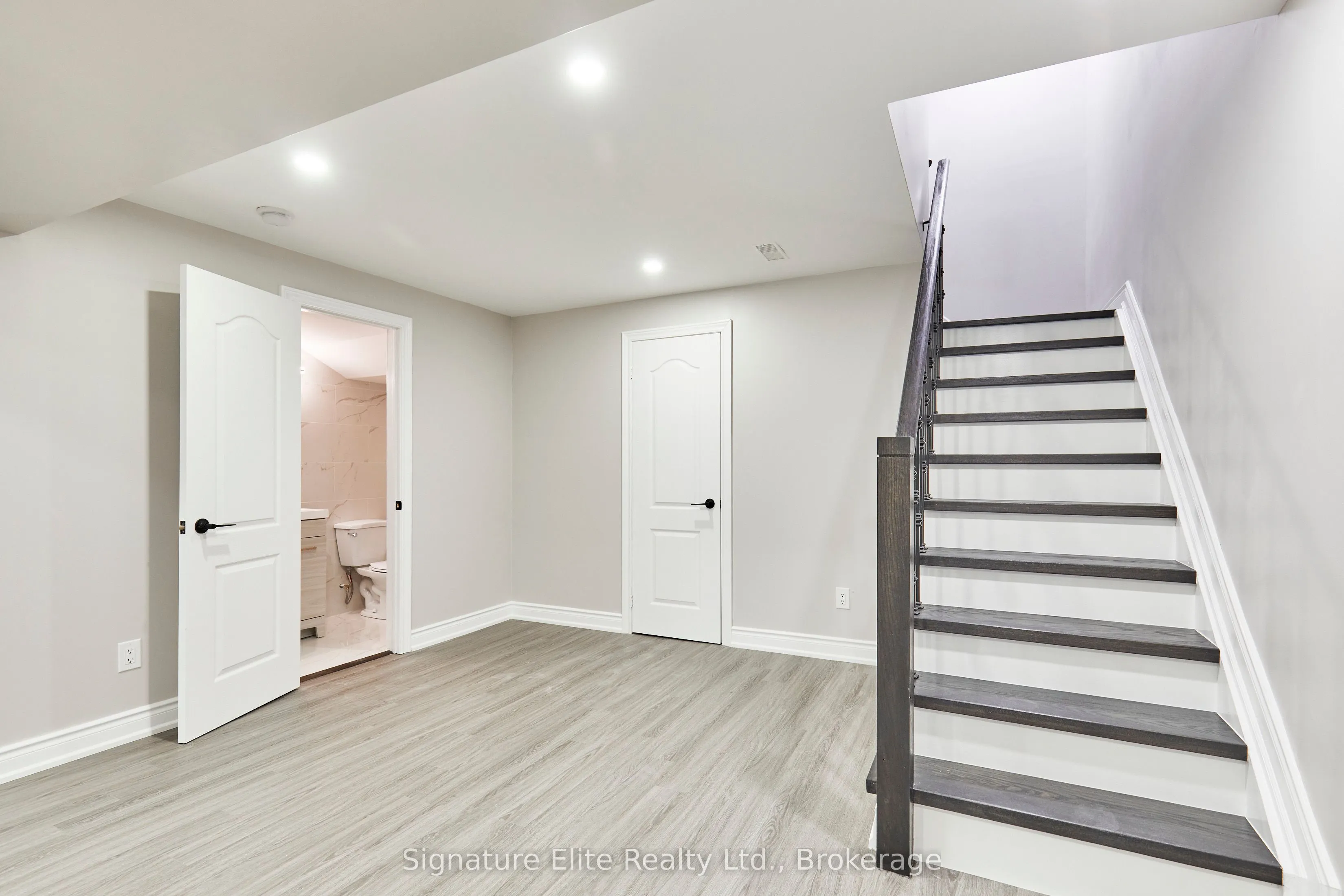 8 Rock Garden Street