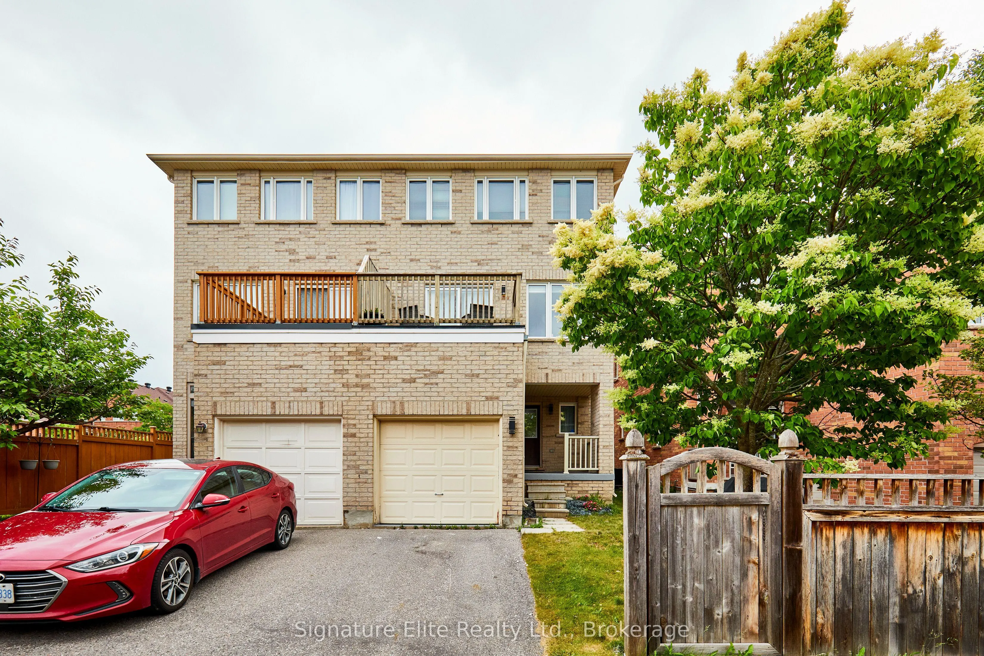 8 Rock Garden Street