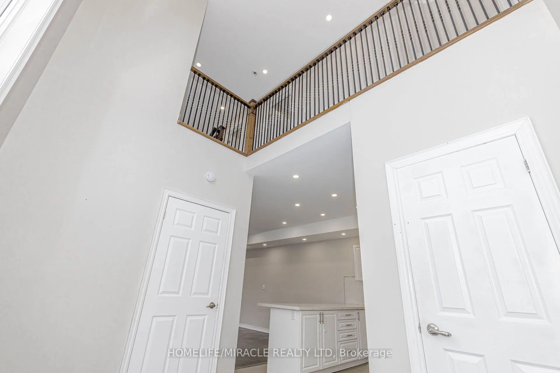 637 Simcoe Street