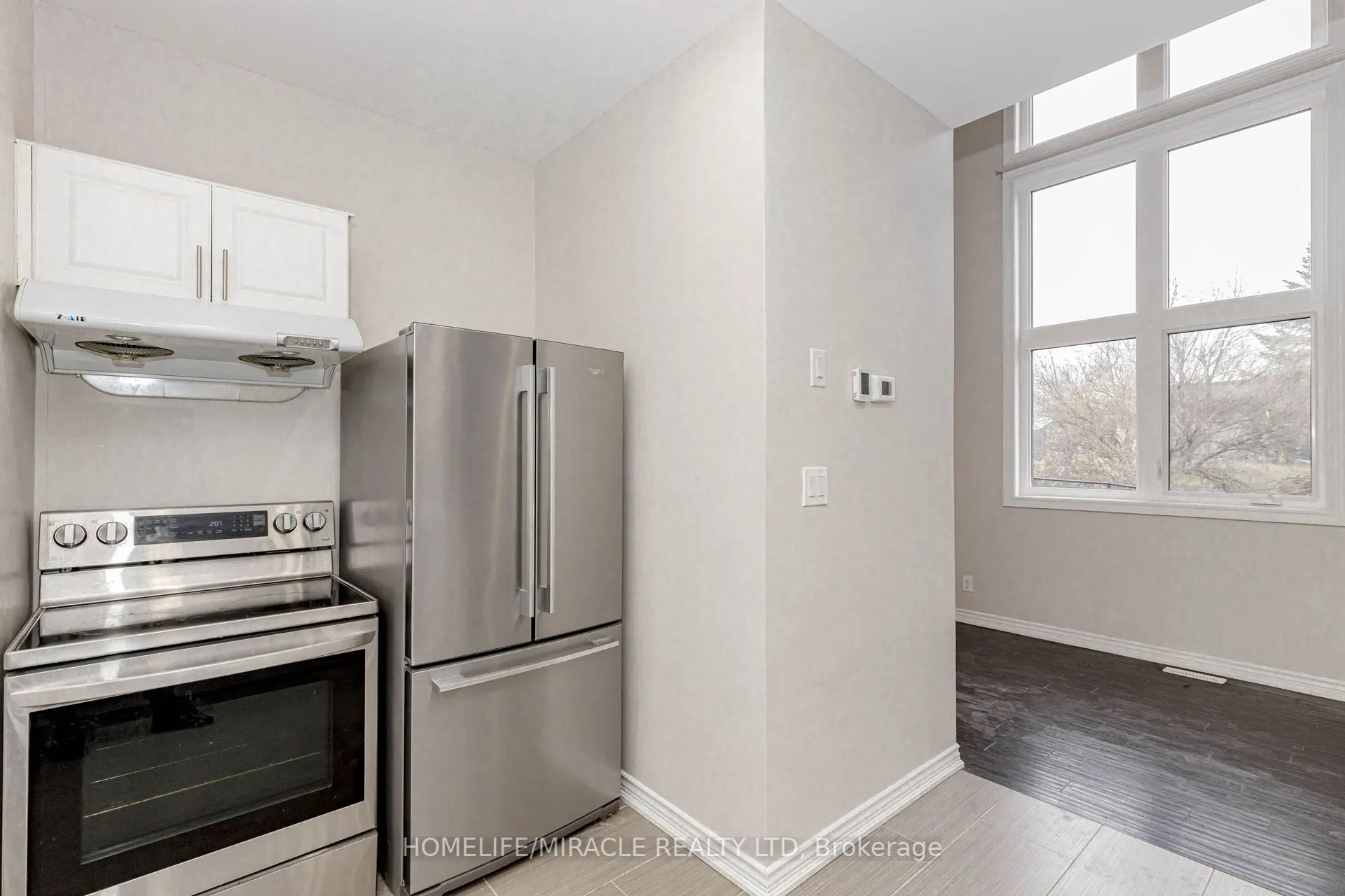 637 Simcoe Street