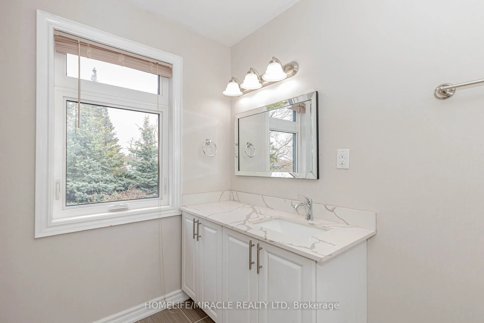637 Simcoe Street