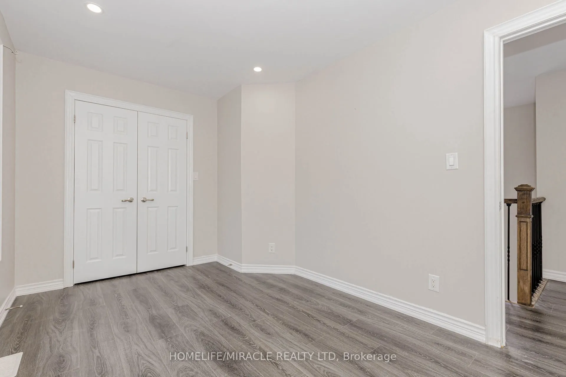 637 Simcoe Street