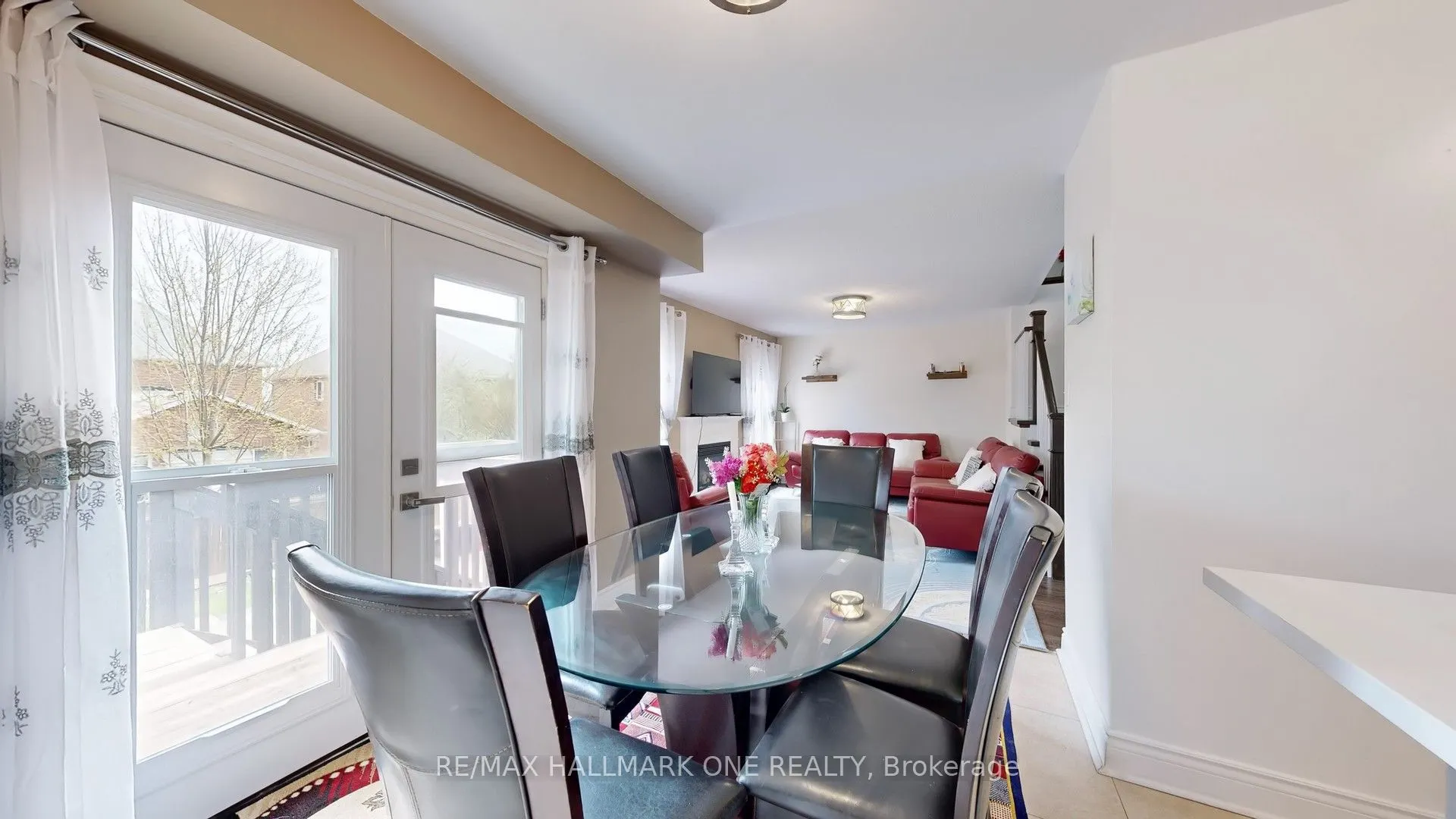 7 Laurendale Avenue