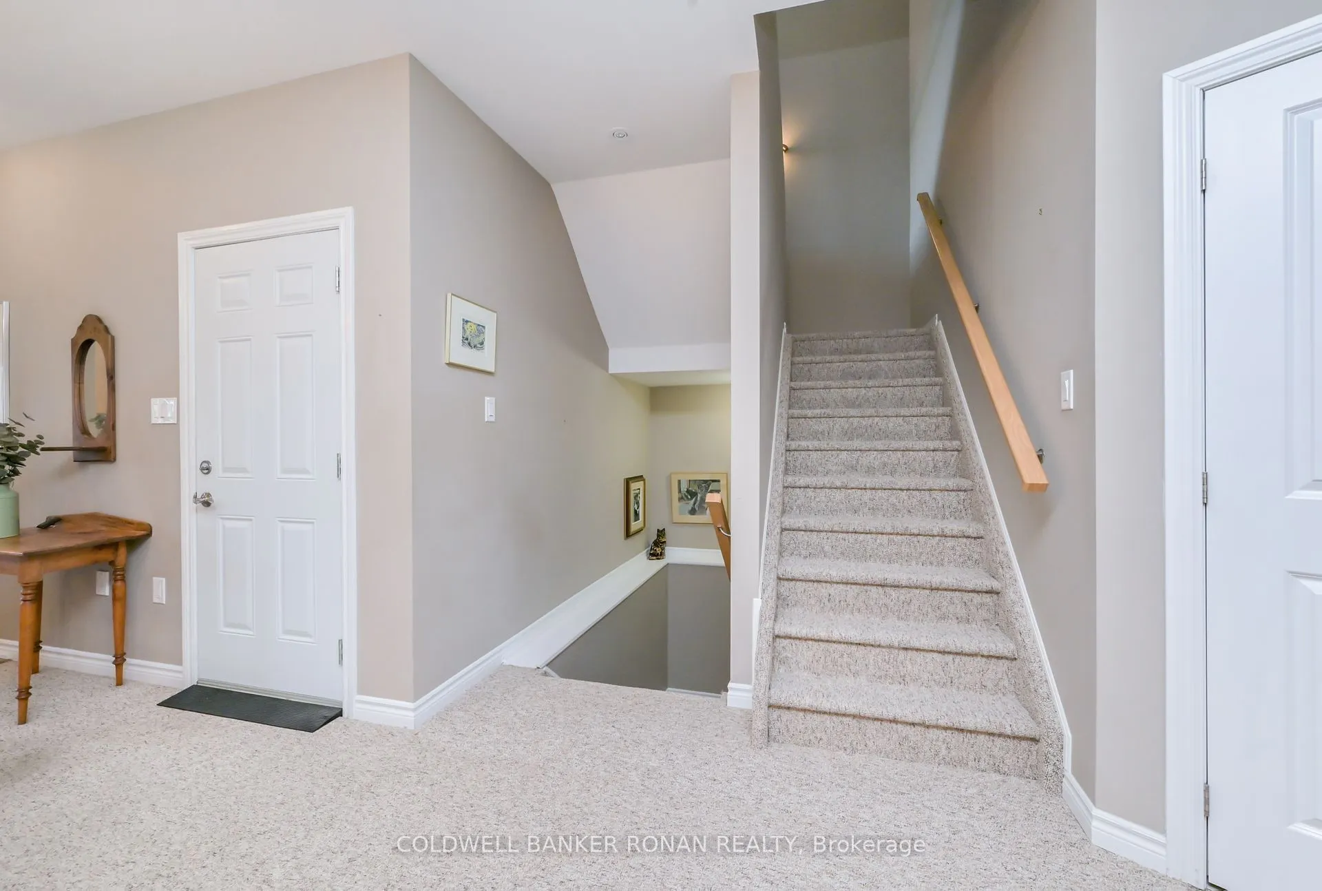 27 Kingsmere Crescent