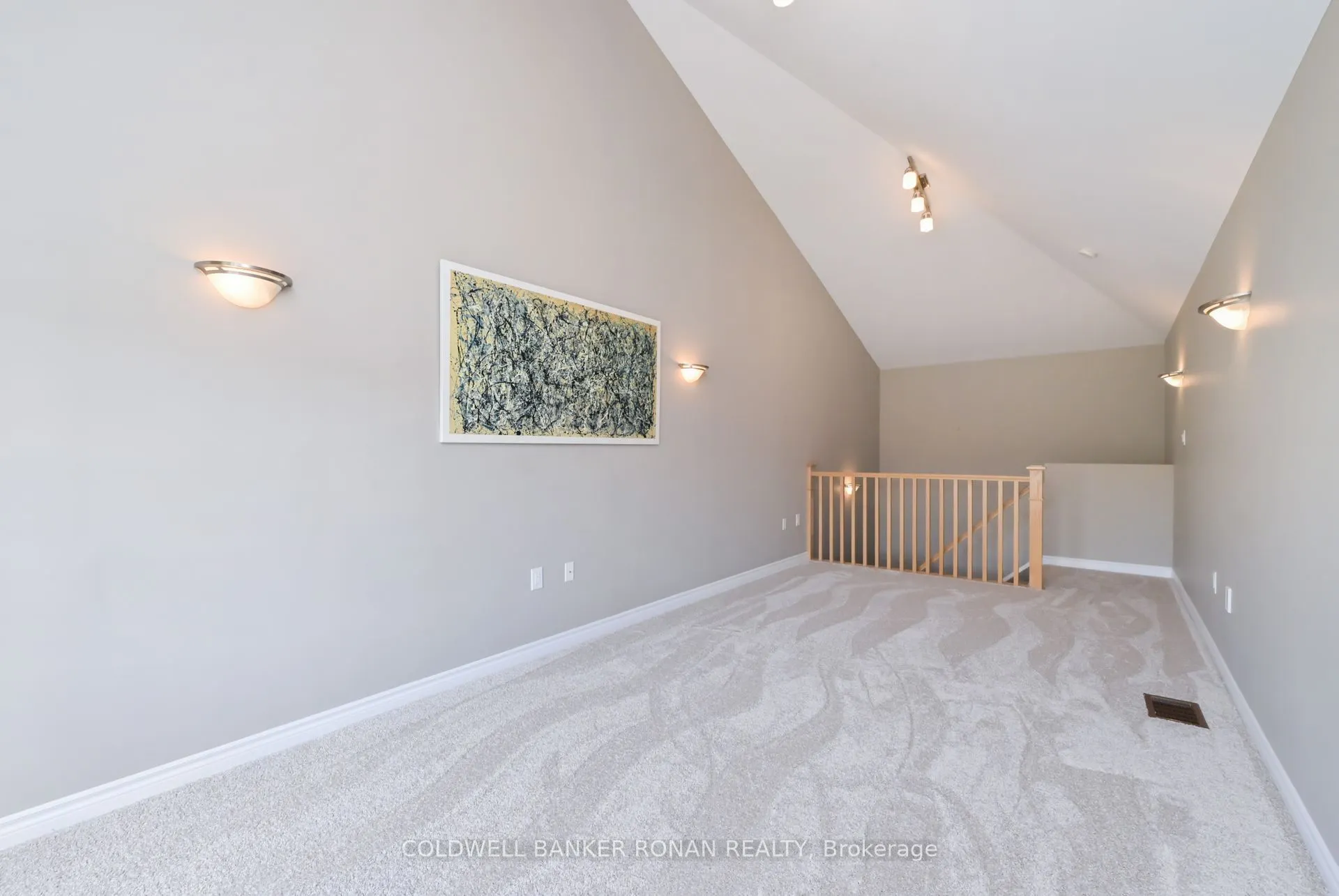 27 Kingsmere Crescent