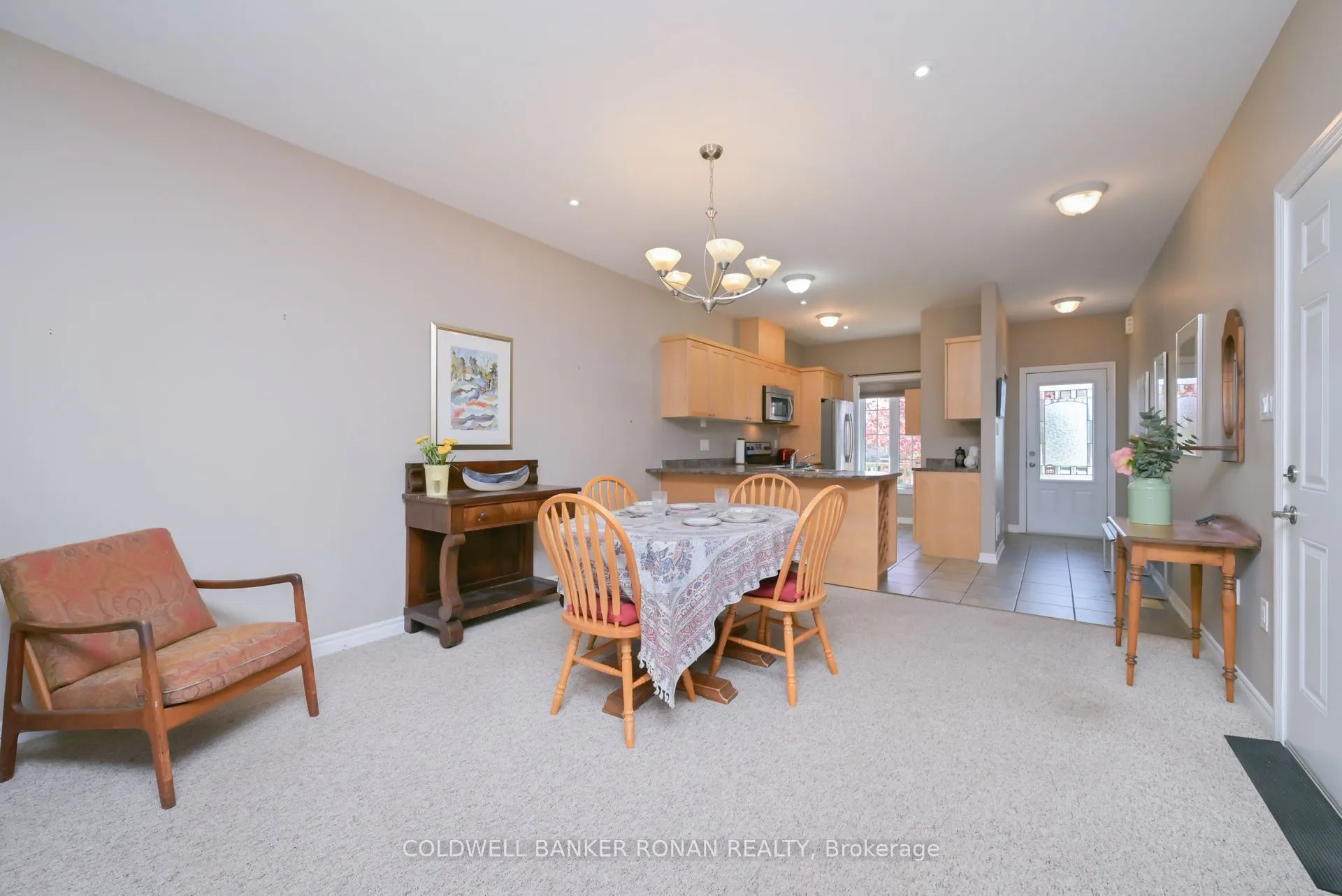 27 Kingsmere Crescent