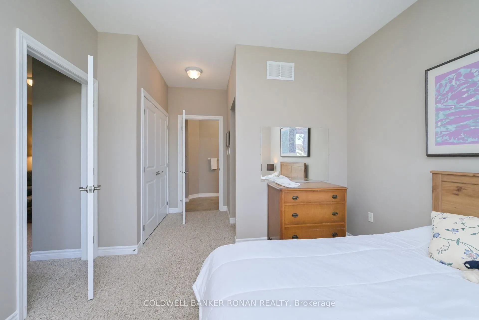 27 Kingsmere Crescent