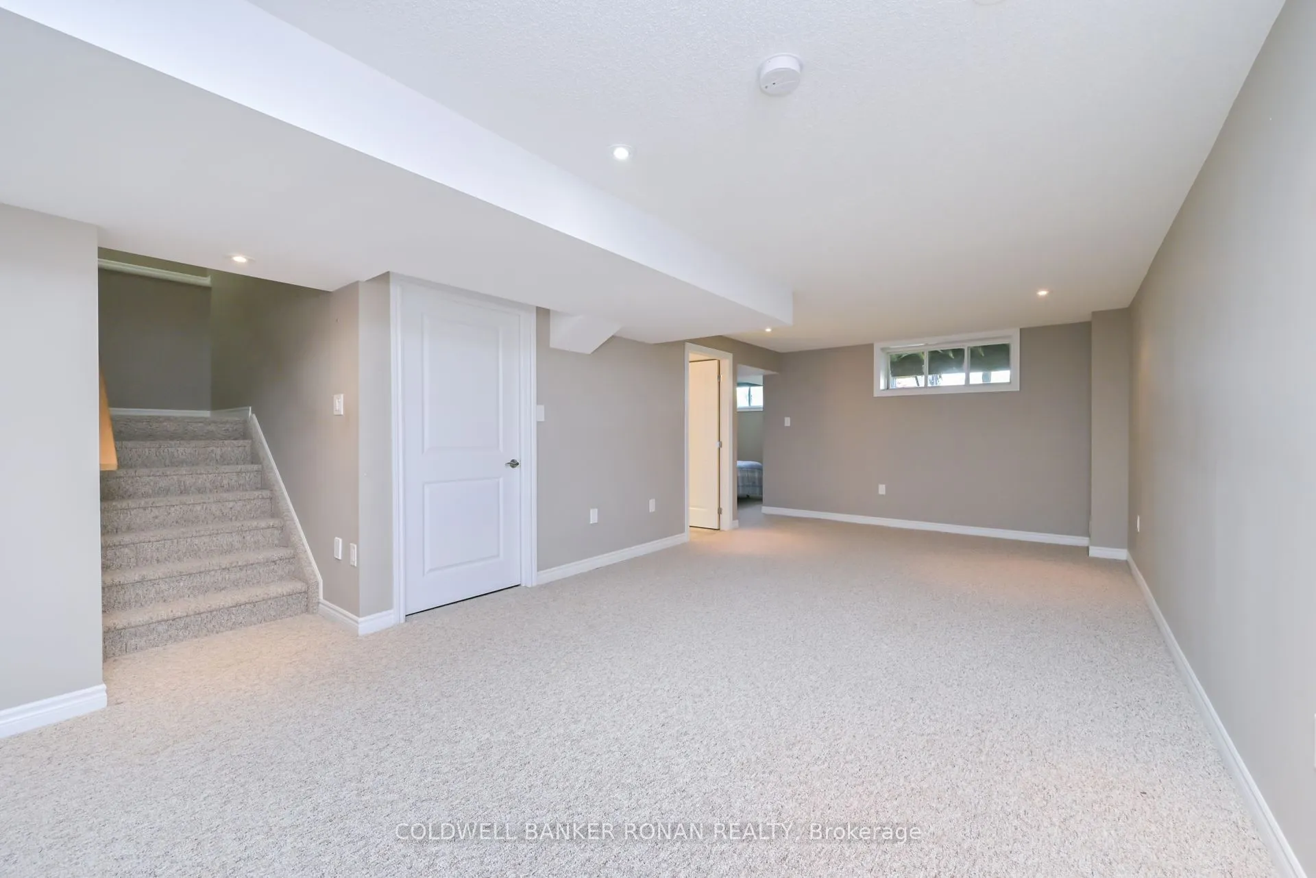 27 Kingsmere Crescent