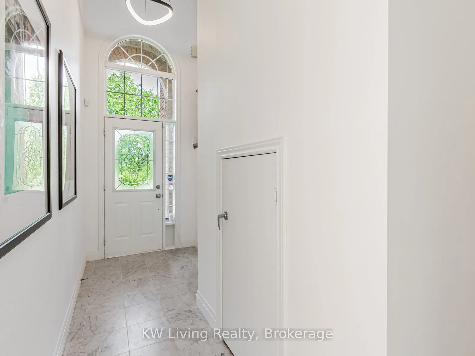 98 Leitchcroft Crescent