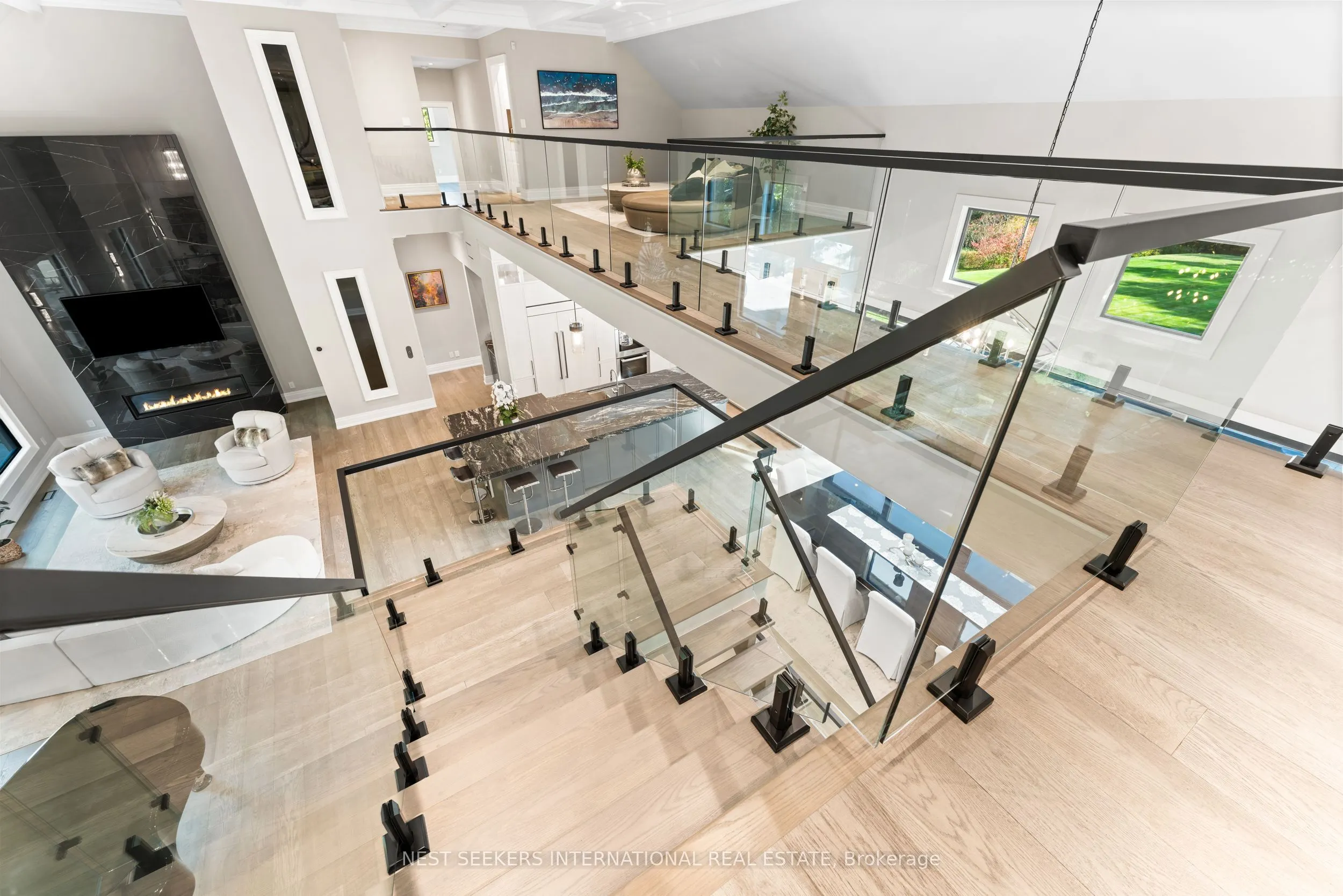 141 Kingscross Drive