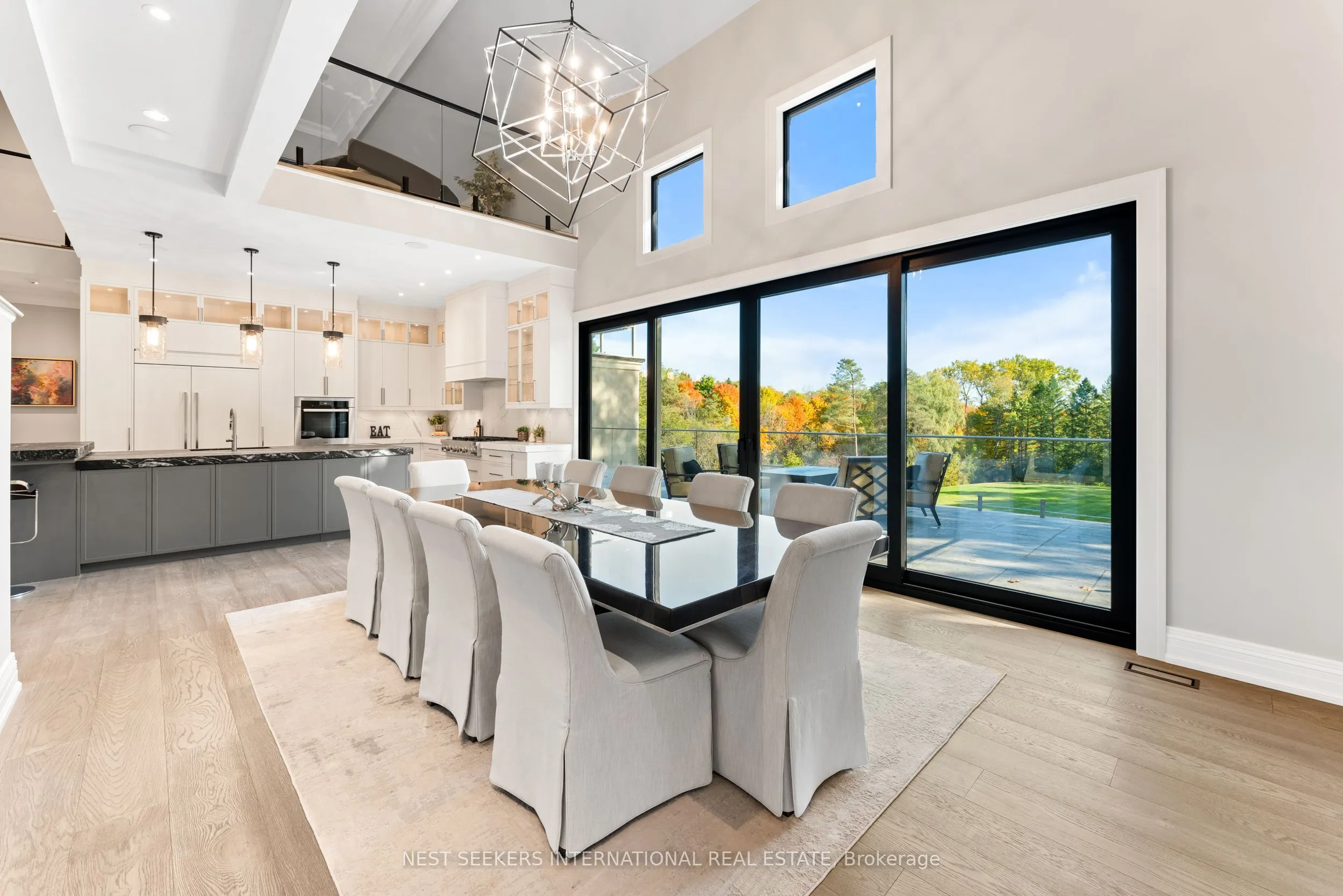 141 Kingscross Drive