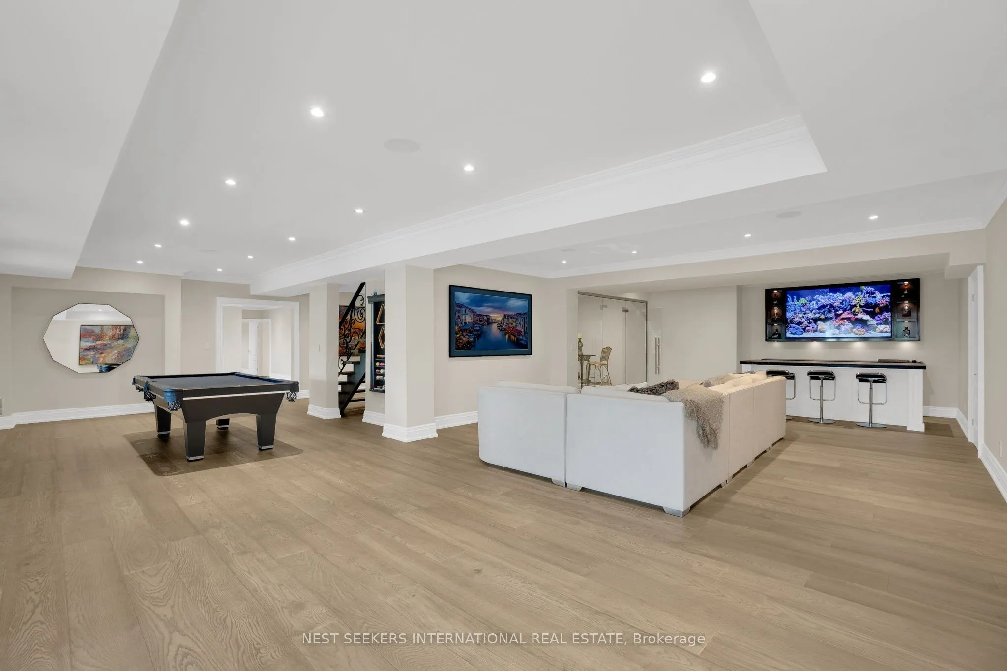 141 Kingscross Drive