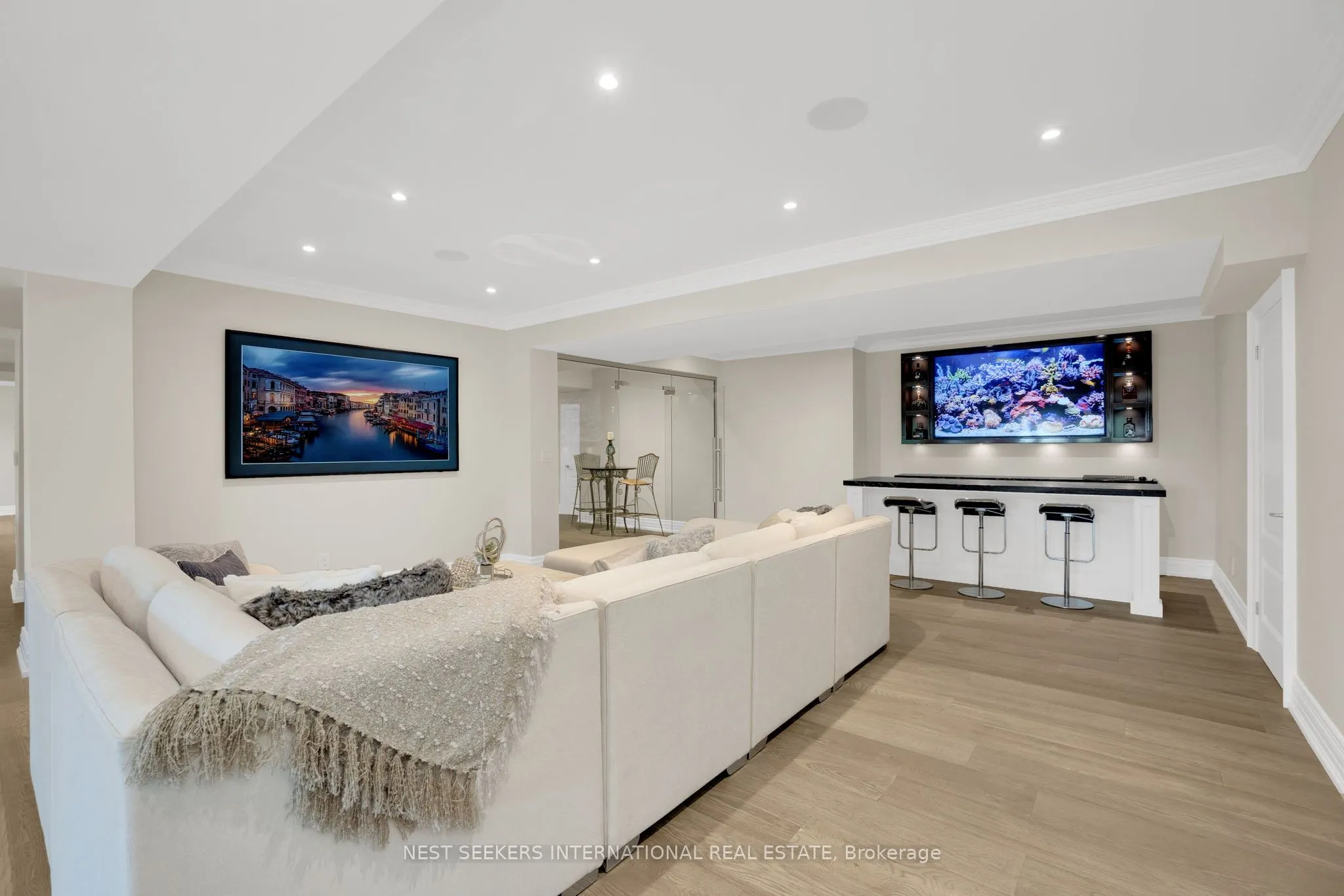141 Kingscross Drive