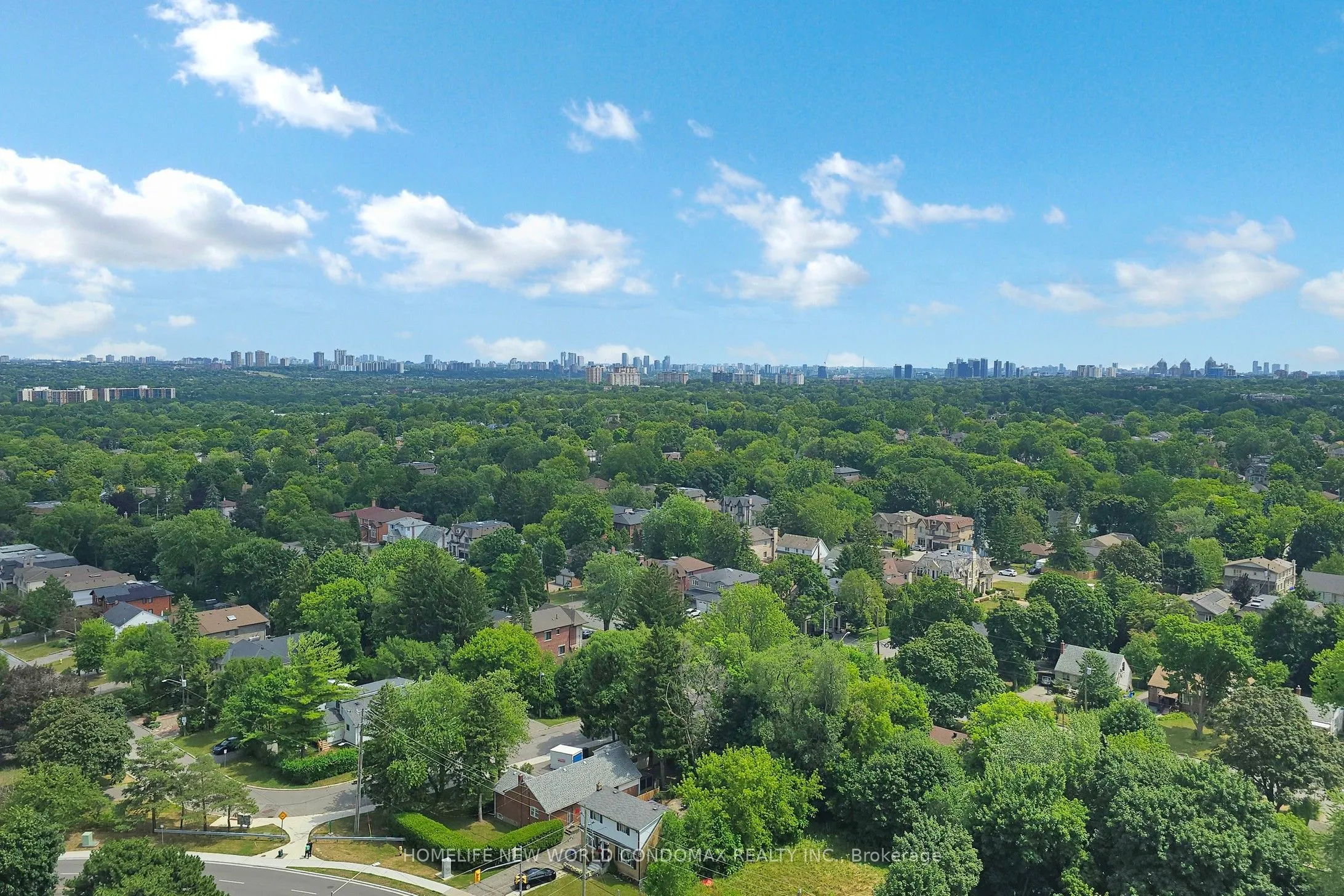 7165 Yonge Street, #1906