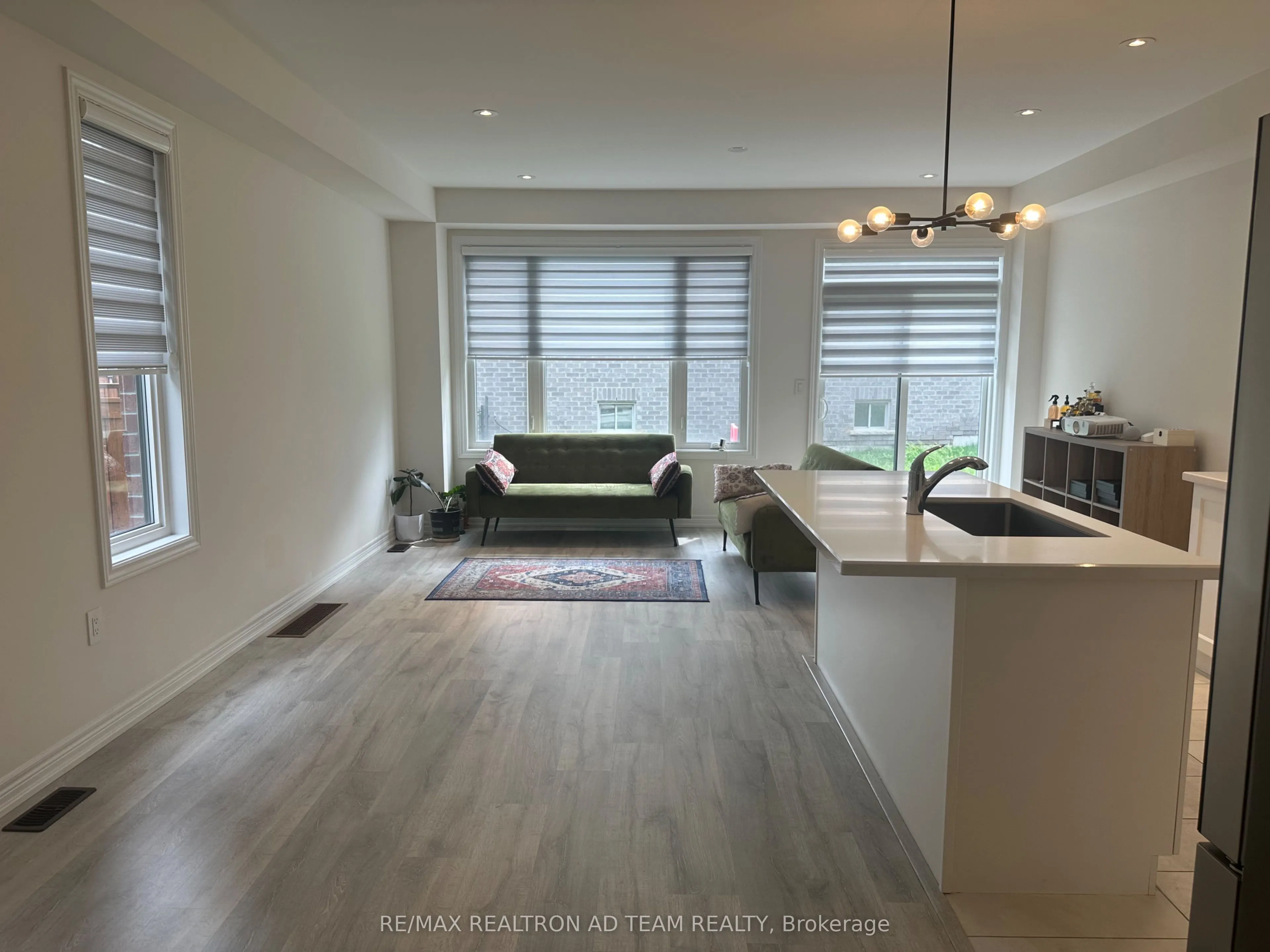 7 Wesmina Avenue