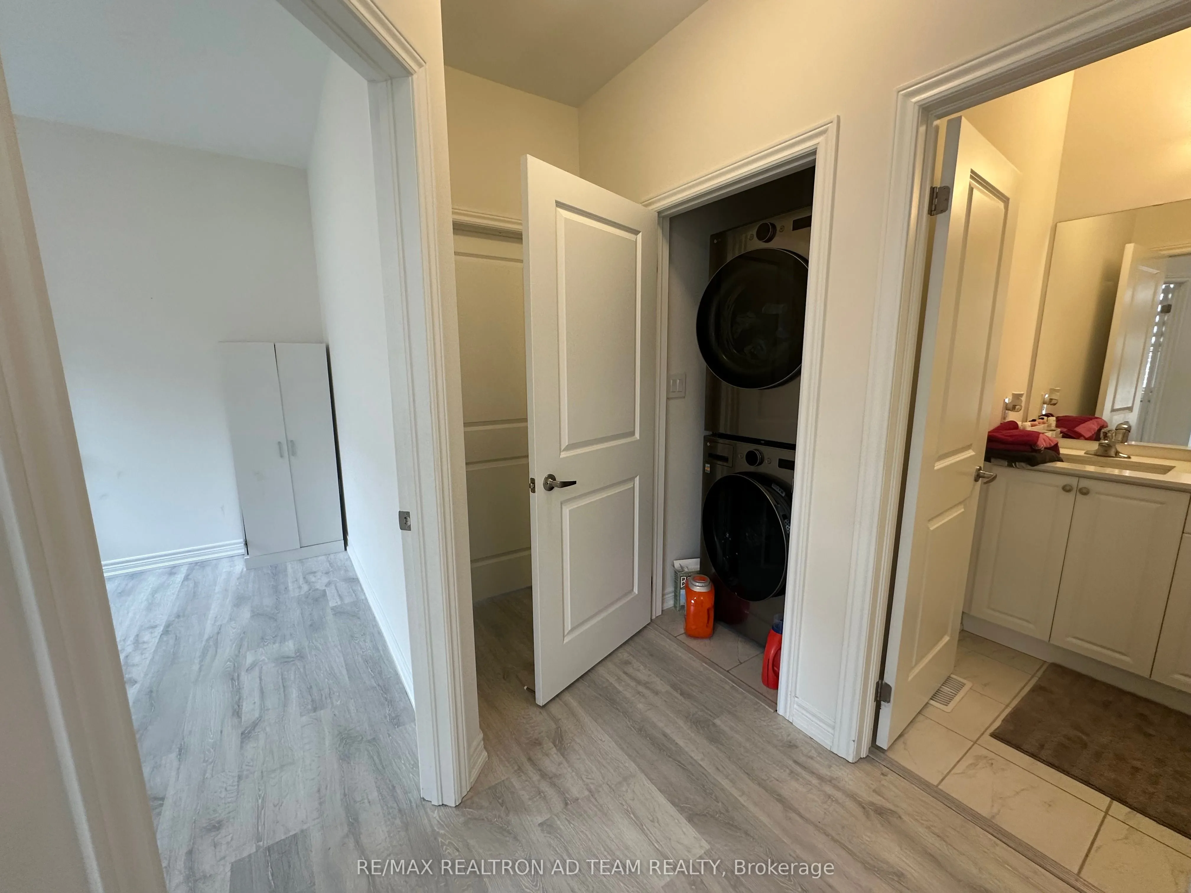 7 Wesmina Avenue
