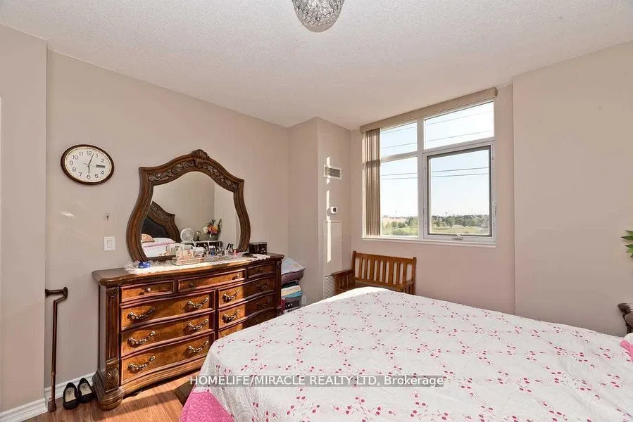 9235 Jane Street, #412