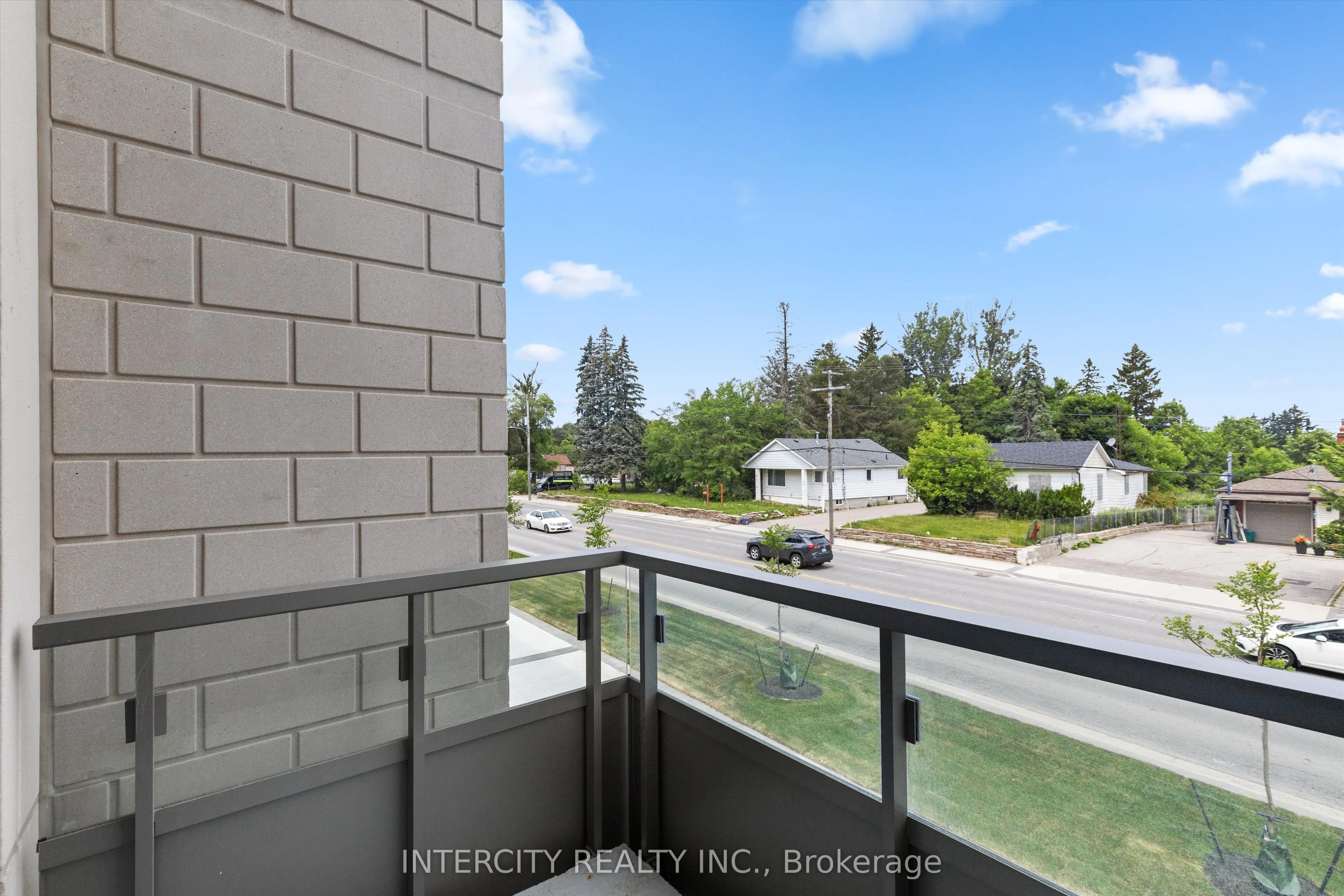 2075 King Road, #235
