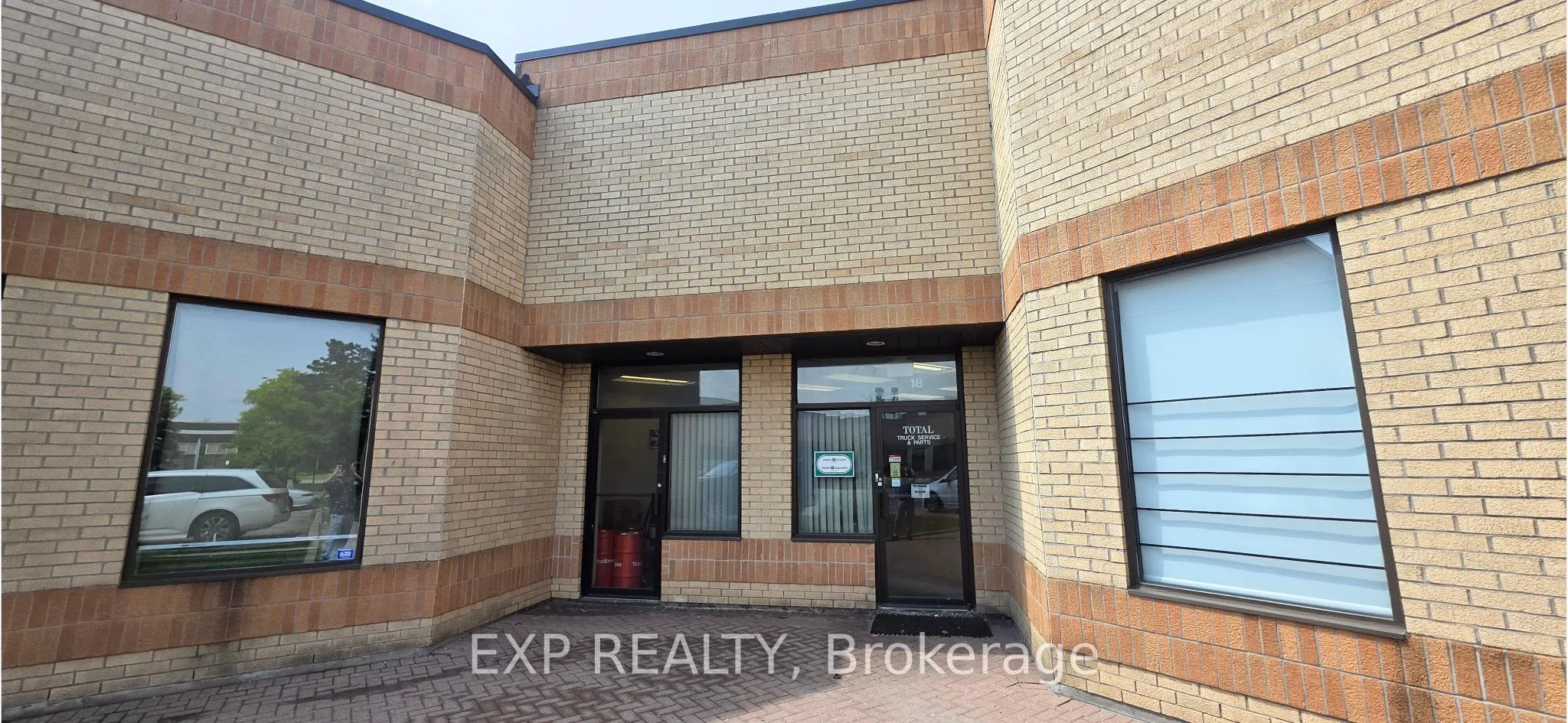 45 Casmir Court, #18