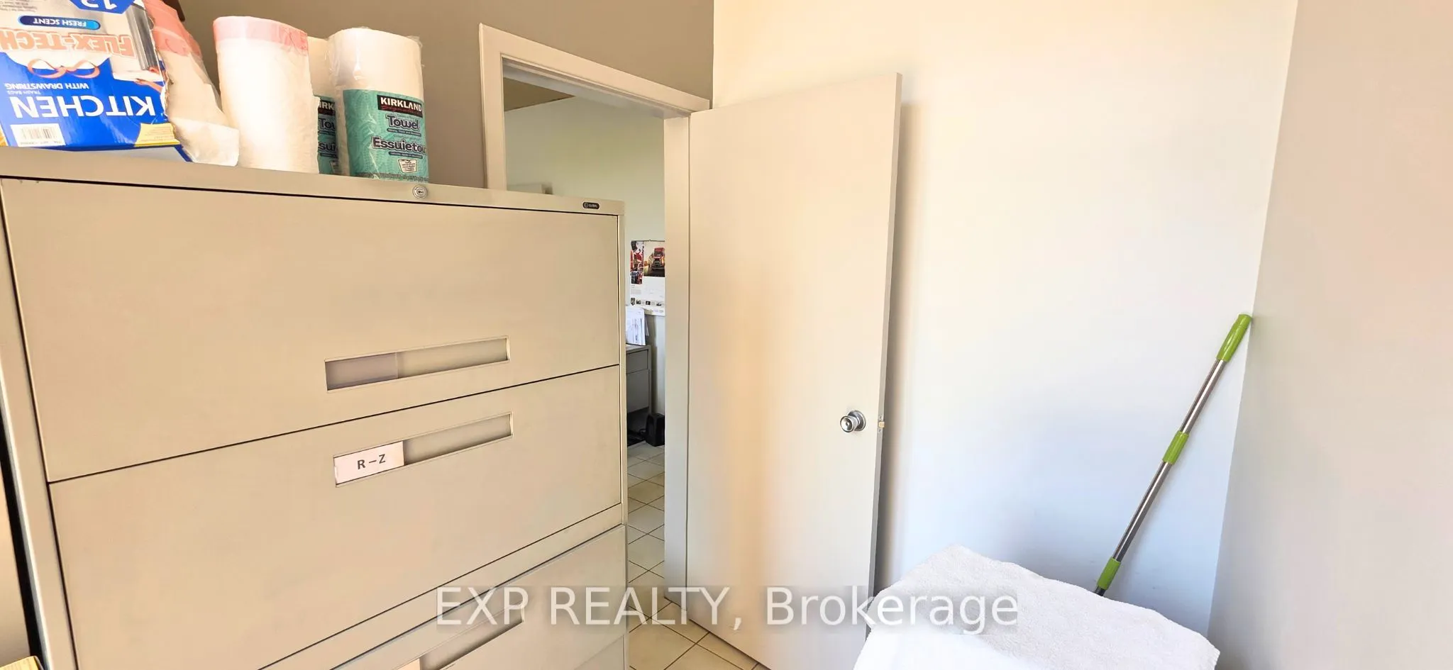 45 Casmir Court, #18