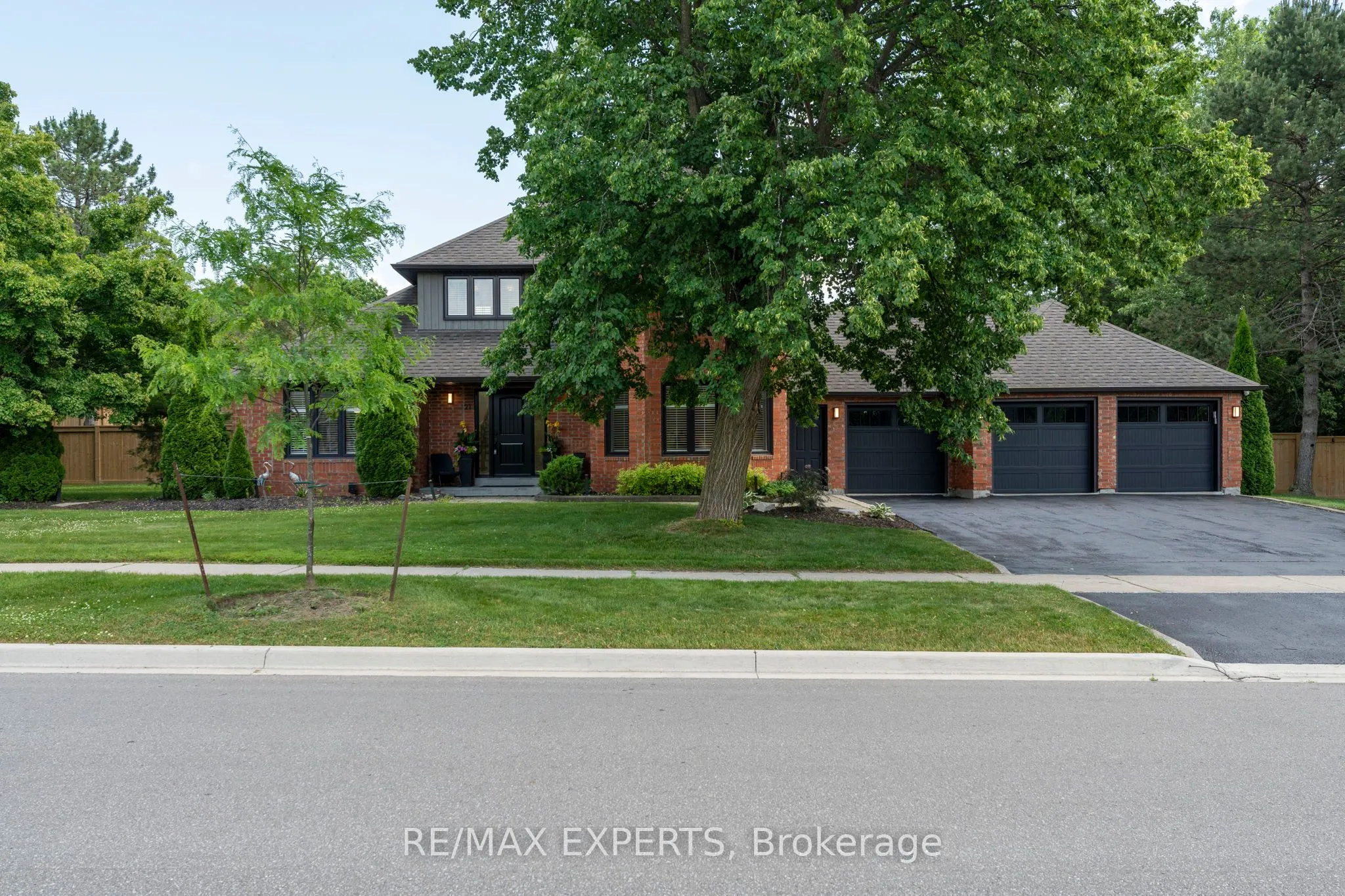 21 McCutcheon Avenue
