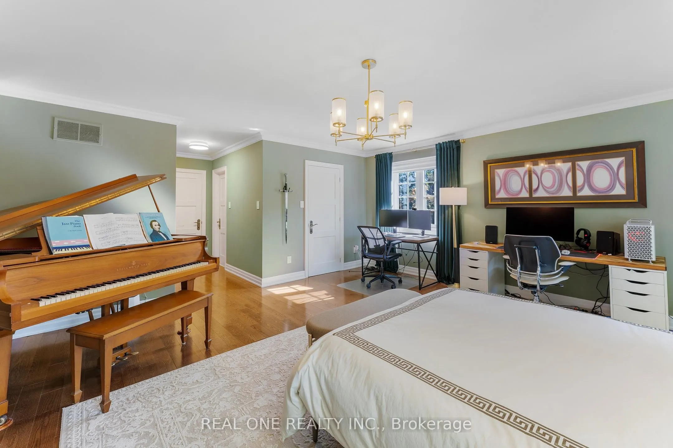 111 Cartwright Boulevard