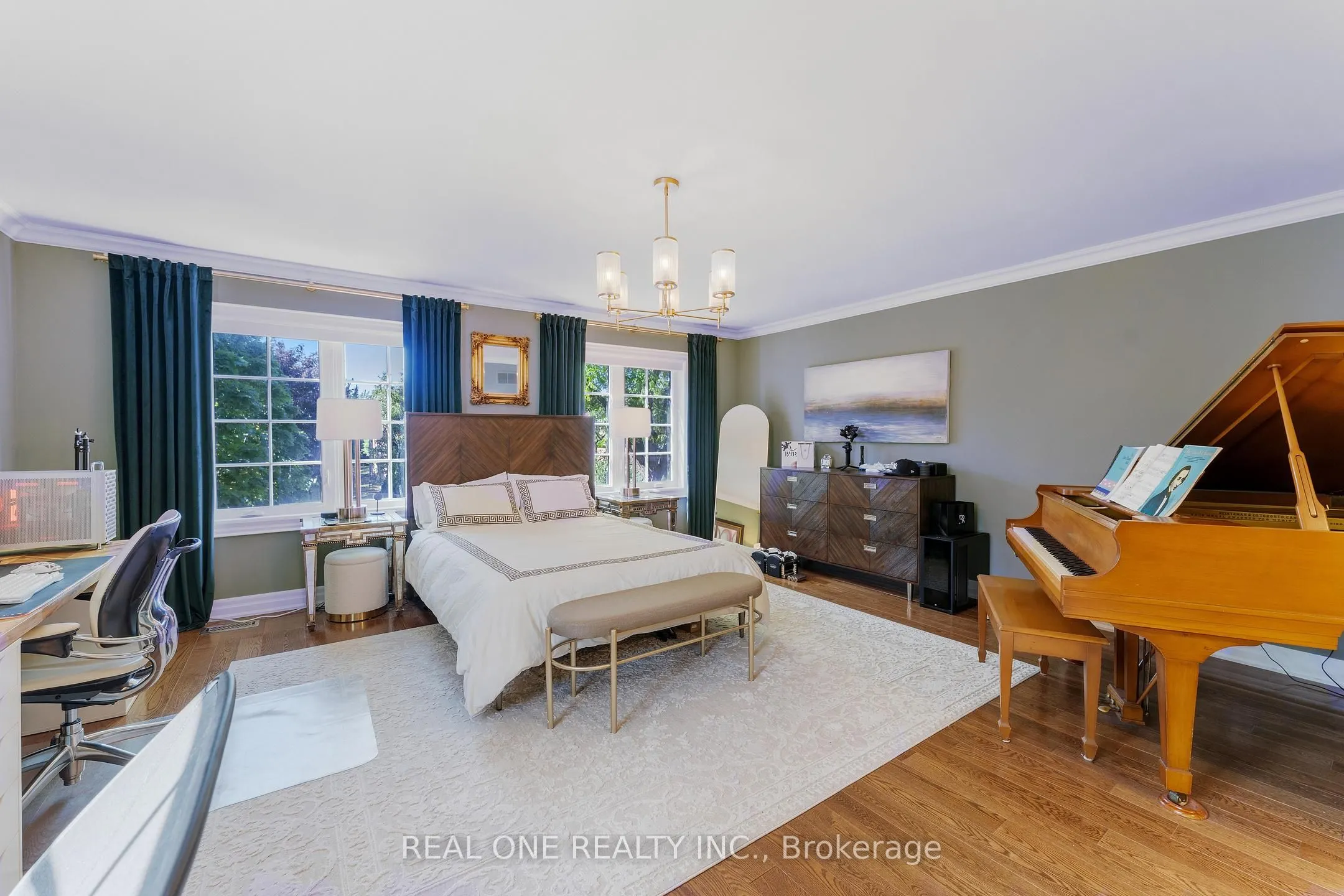 111 Cartwright Boulevard