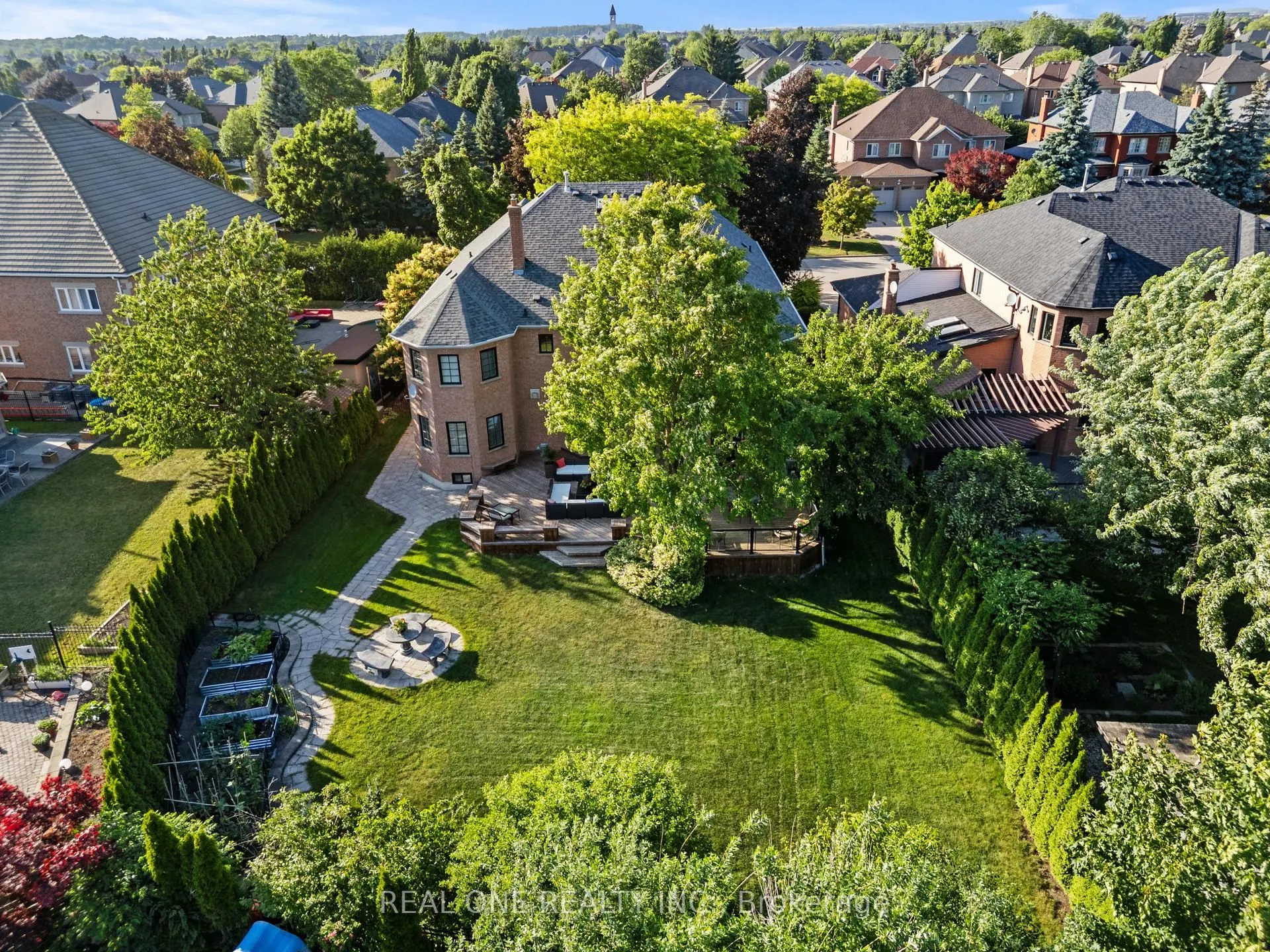 111 Cartwright Boulevard