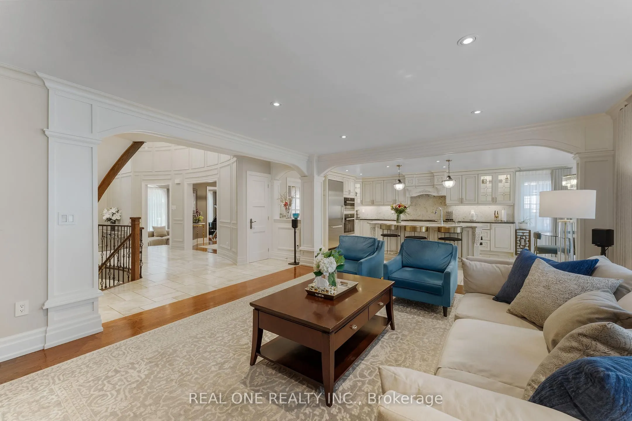 111 Cartwright Boulevard