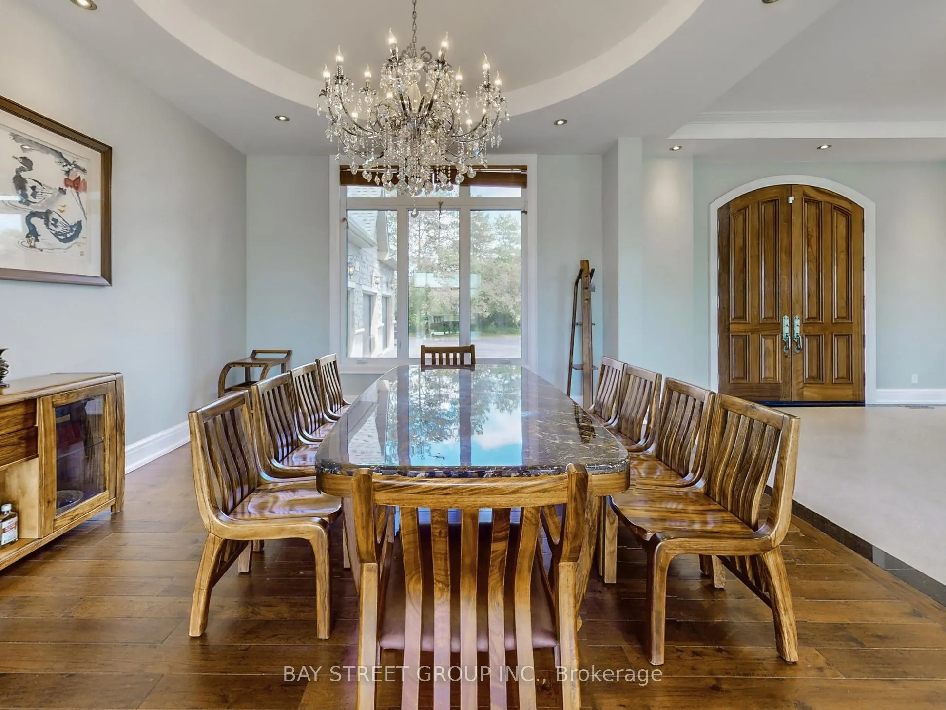 3141 Vivian Road