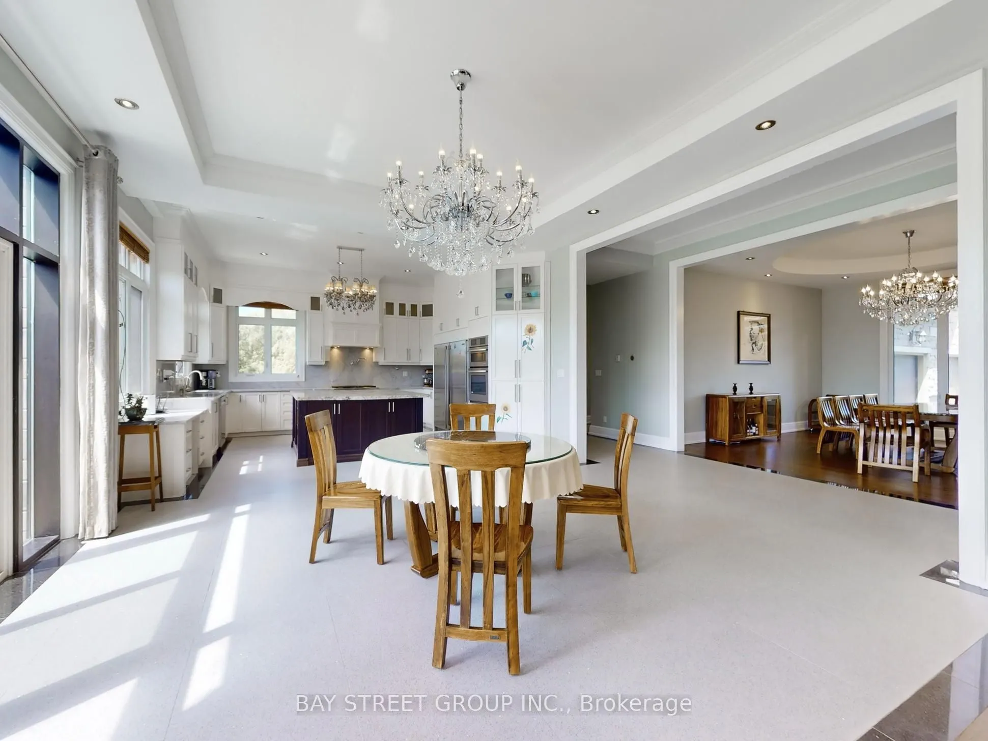 3141 Vivian Road
