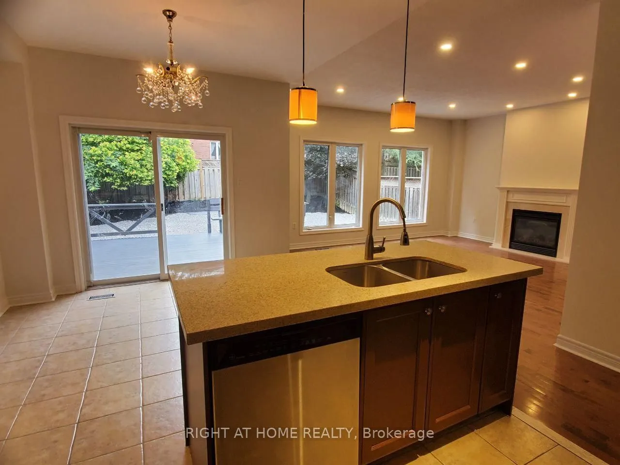 46 Woodbury Crescent
