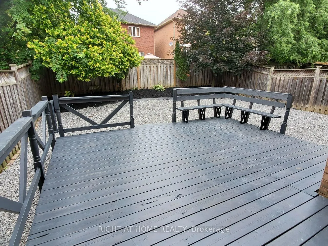 46 Woodbury Crescent