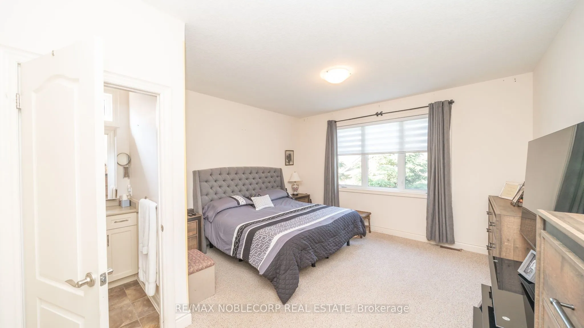40 Hillcrest Drive, #128