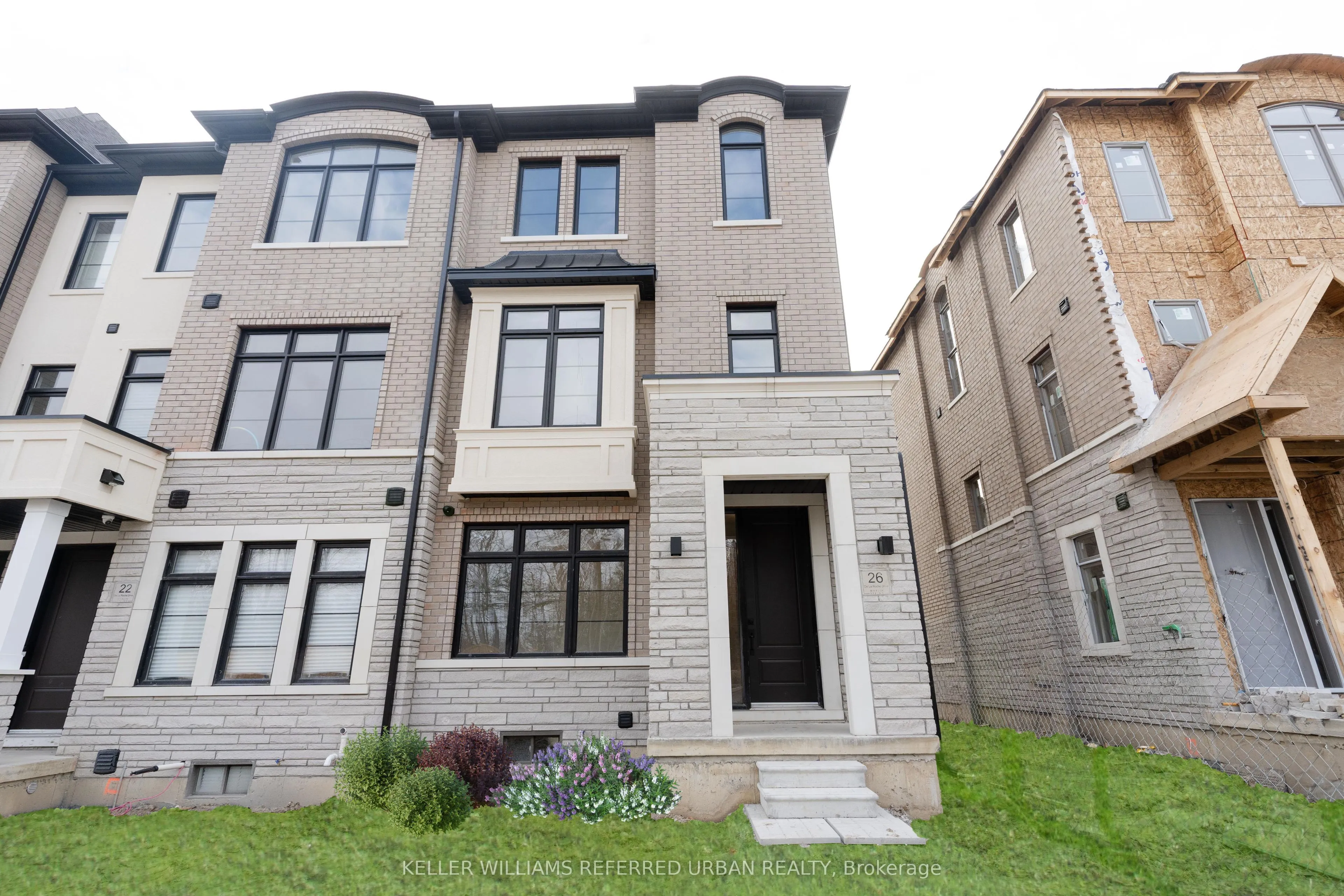26 De La Roche Drive
