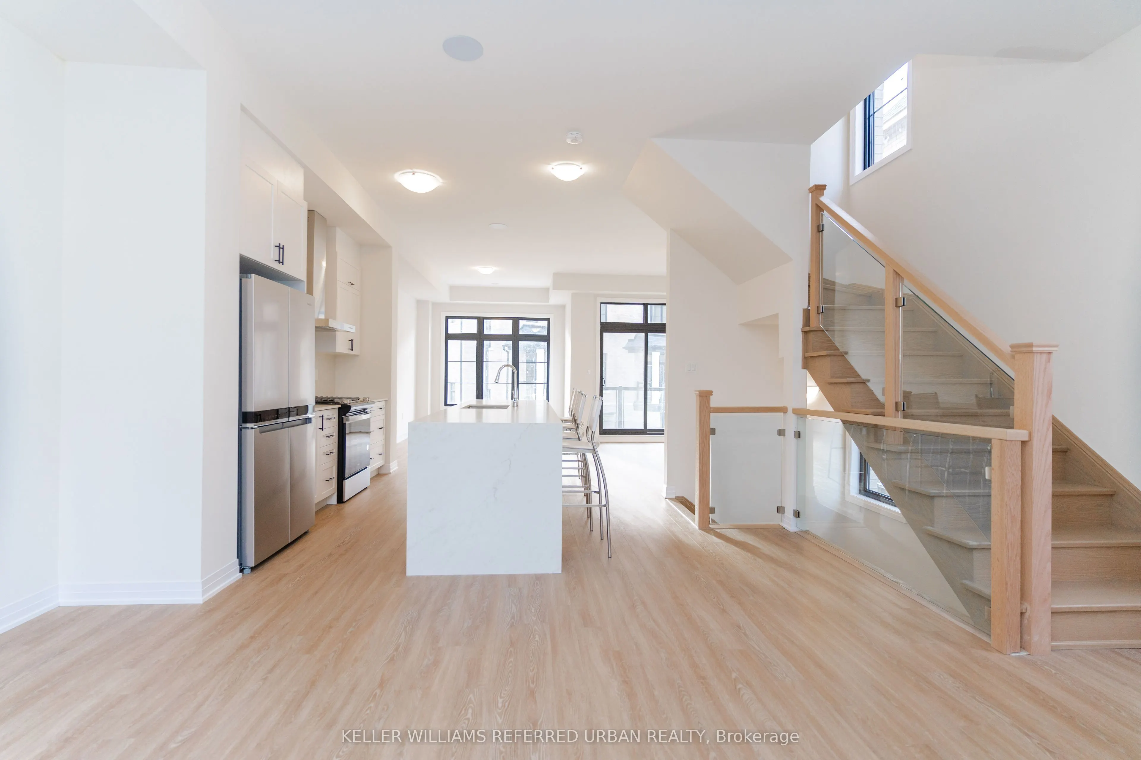 26 De La Roche Drive