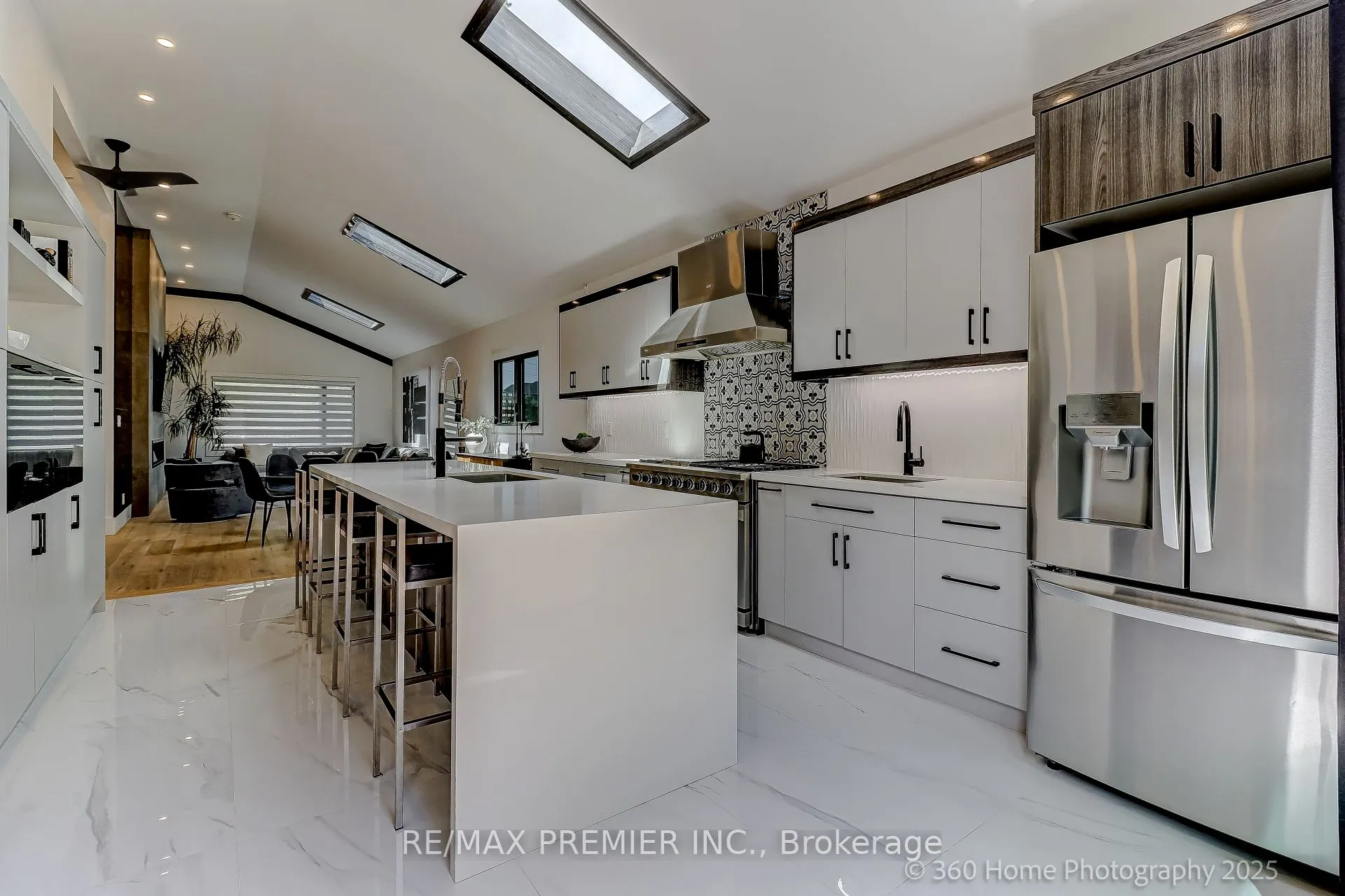 17 Chinook Drive