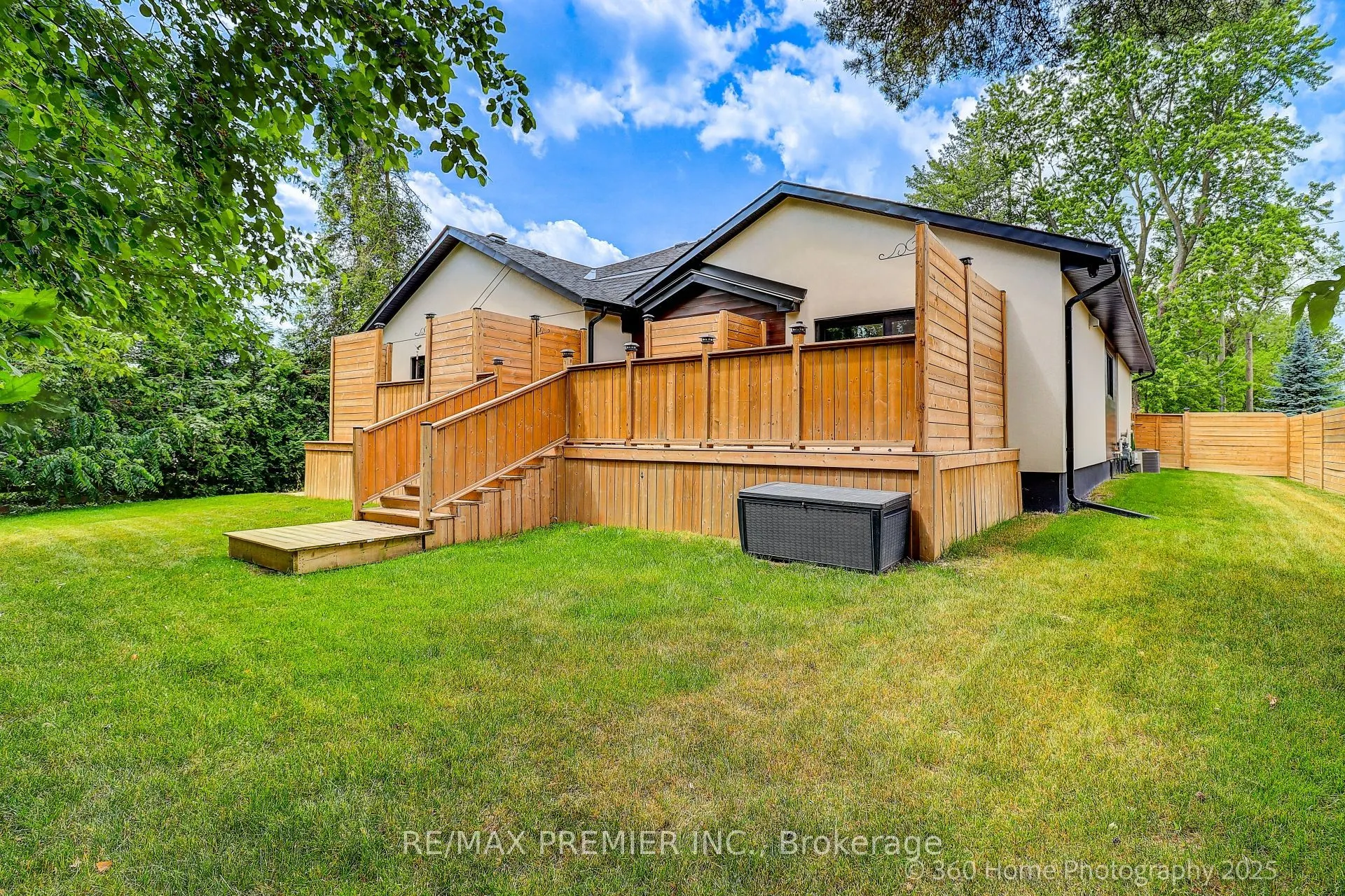 17 Chinook Drive