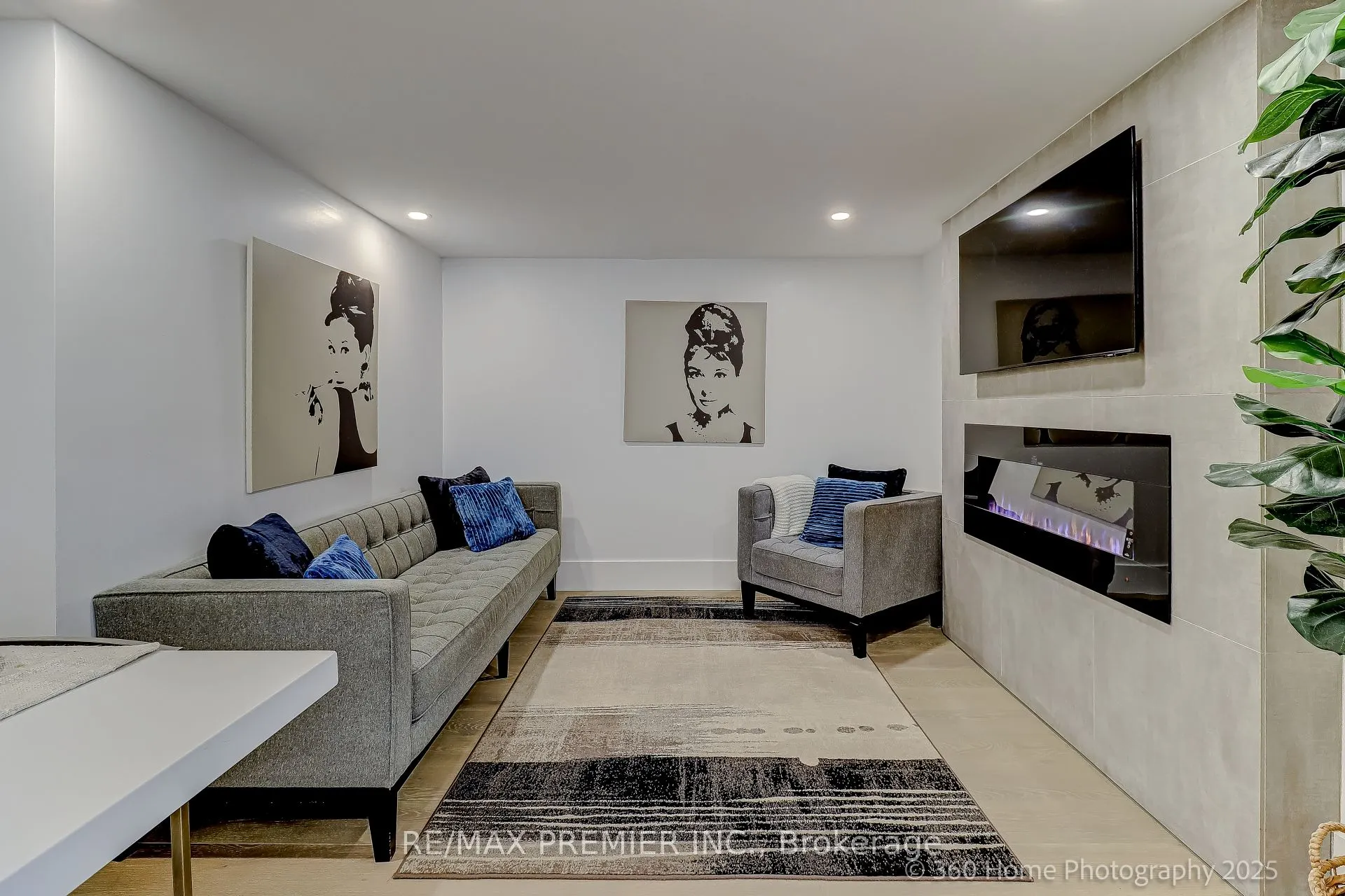 17 Chinook Drive