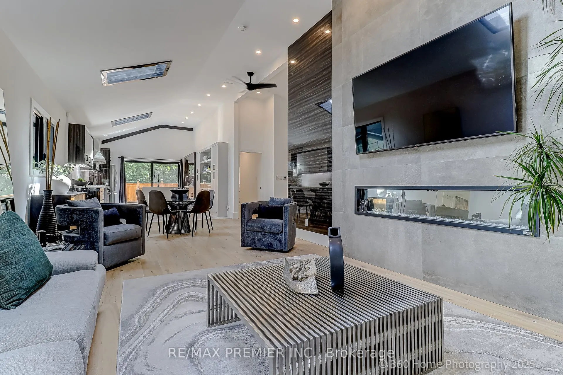 17 Chinook Drive