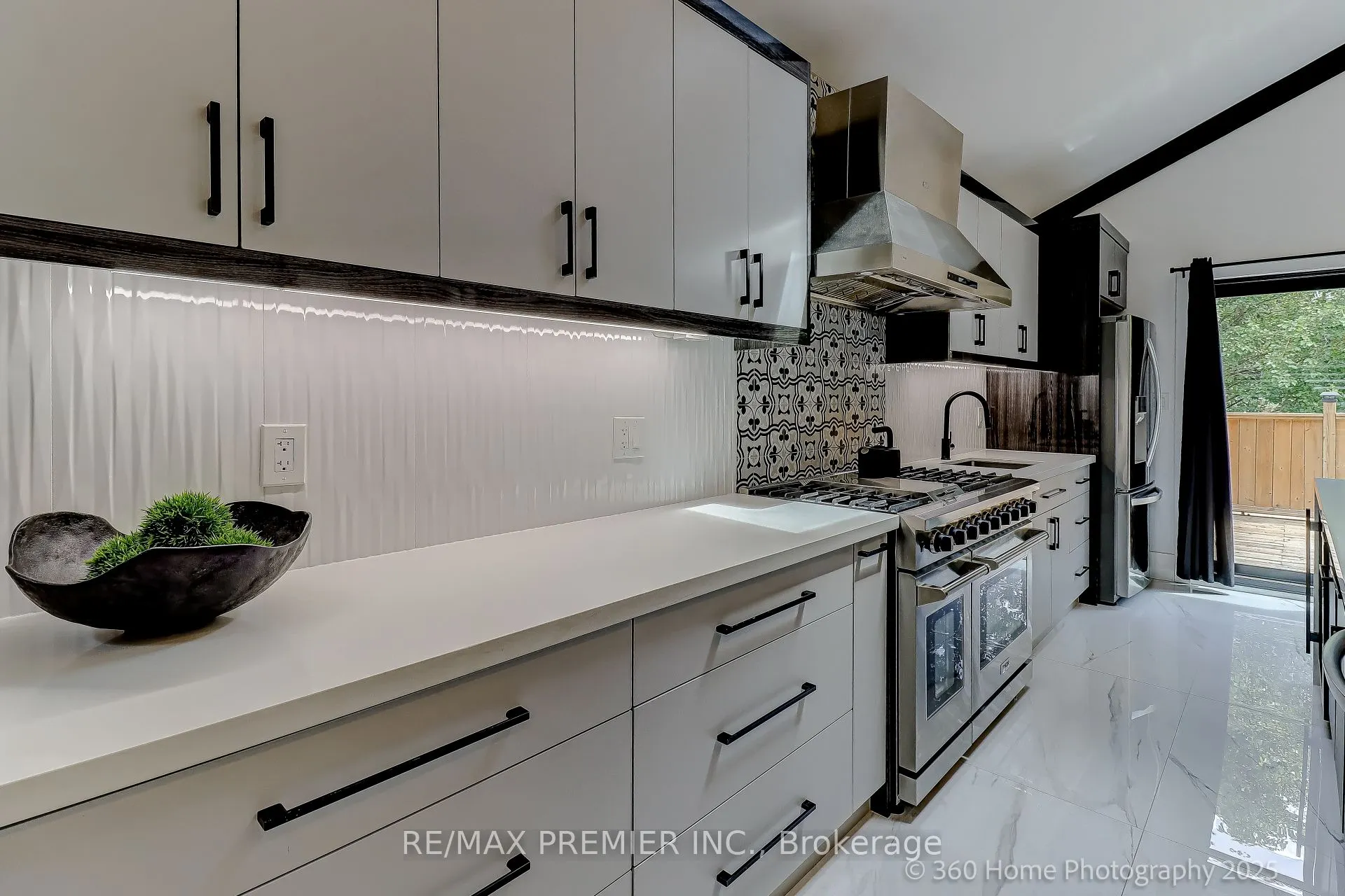 17 Chinook Drive